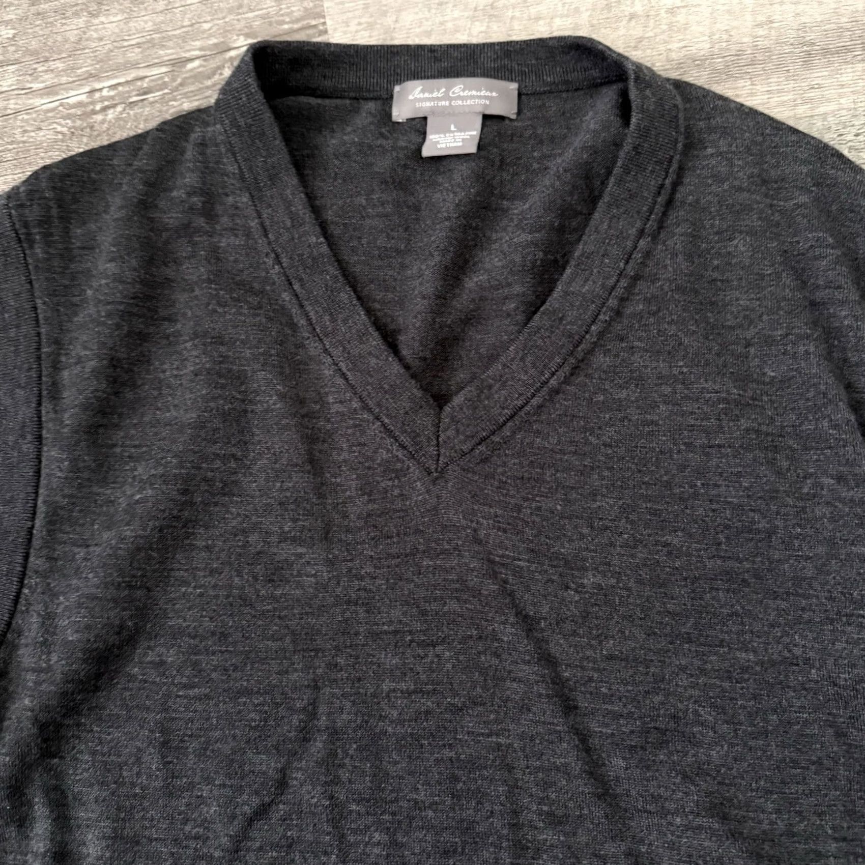 Cremieux Daniel Cremieux 100% Extra Fine Merino Wool Sweater Vest Mens Large Gray V-Neck Vest Size US L / EU 52-54 / 3 - 7 Thumbnail
