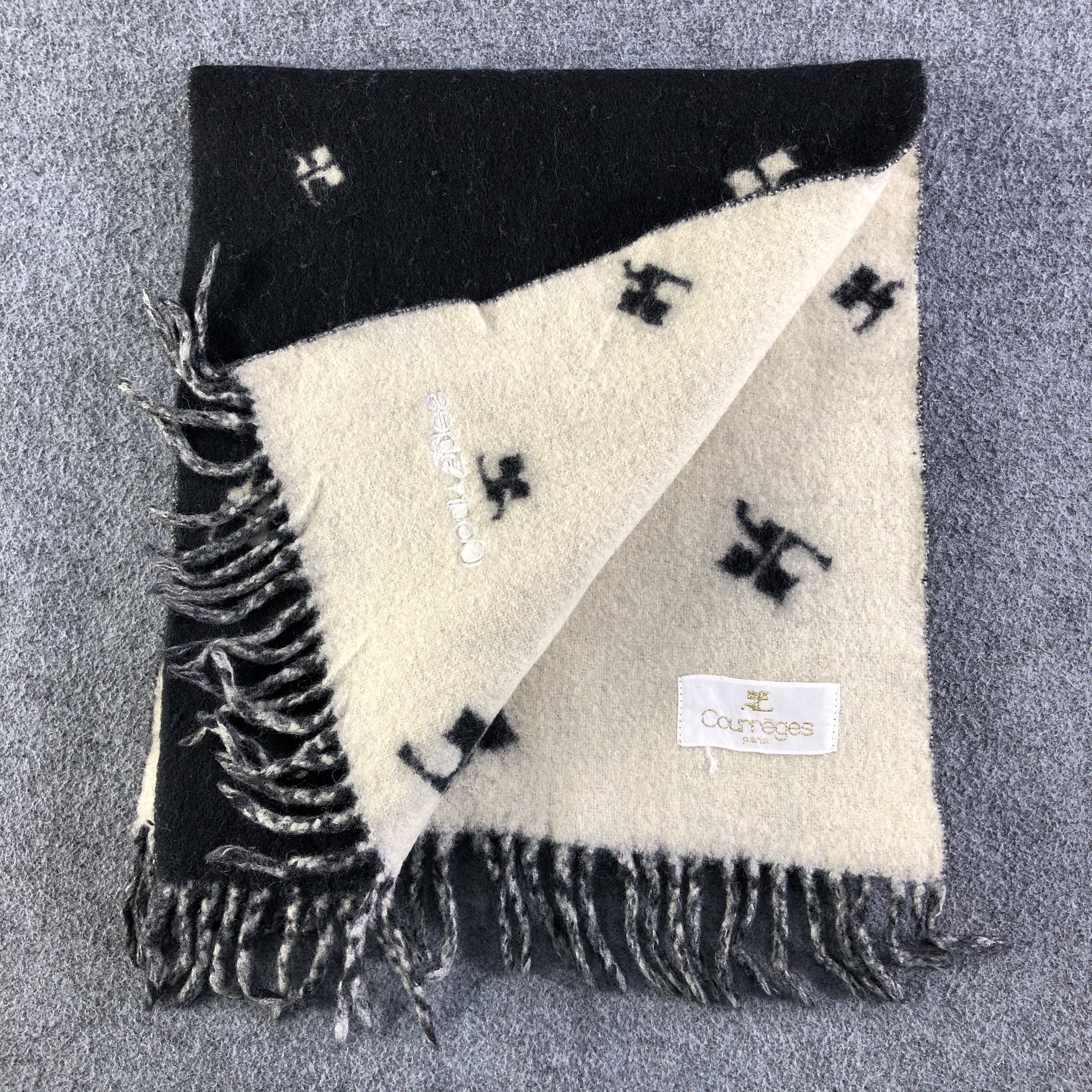 Courreges Courreges Scarf / Muffler / Neckwear Size ONE SIZE - 6 Thumbnail