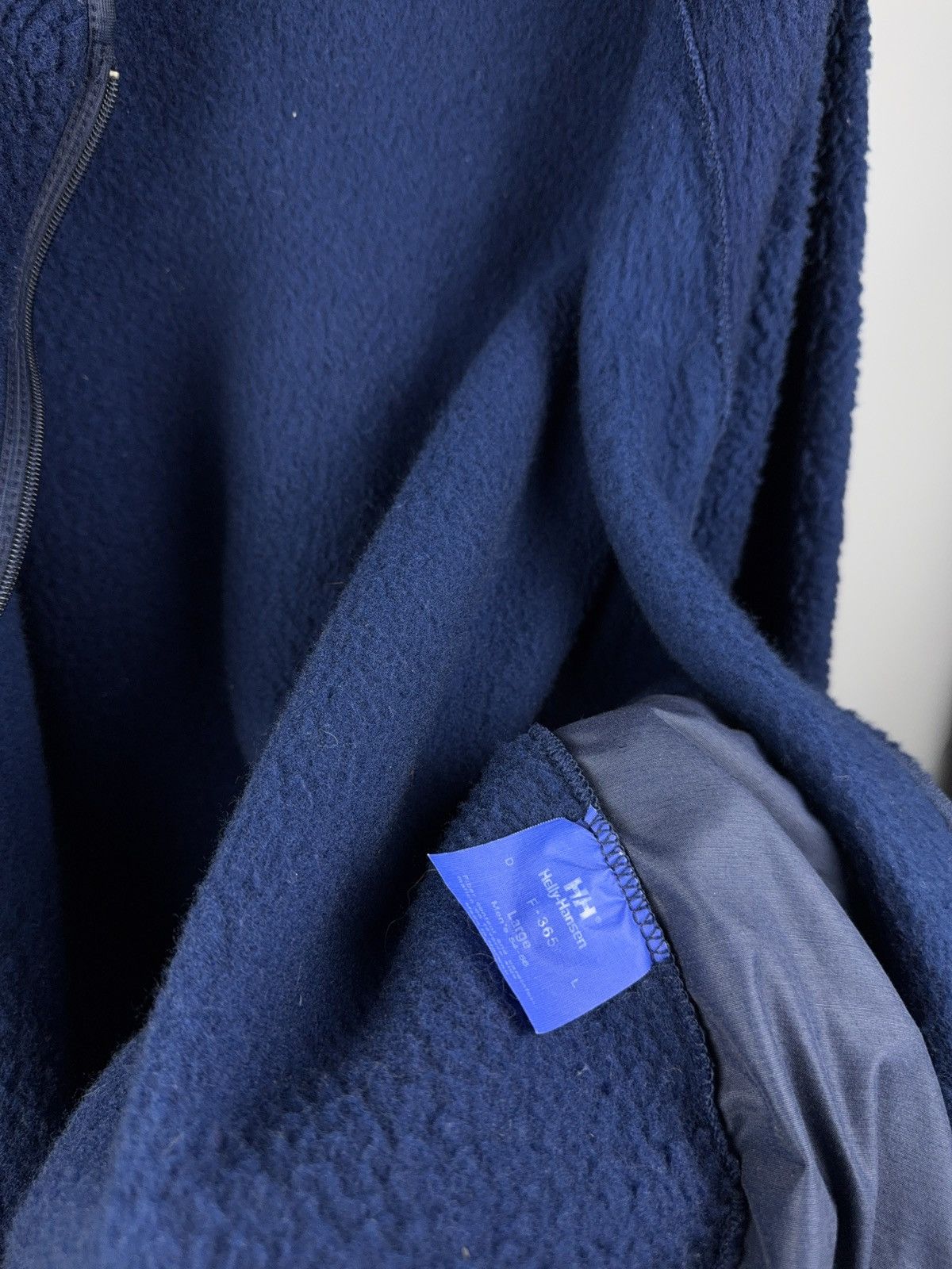 Helly Hansen Retro VNTG Helly Hansen Navy Sherpa Fleece Jacket Outdoor L Size US L / EU 52-54 / 3 - 9 Thumbnail