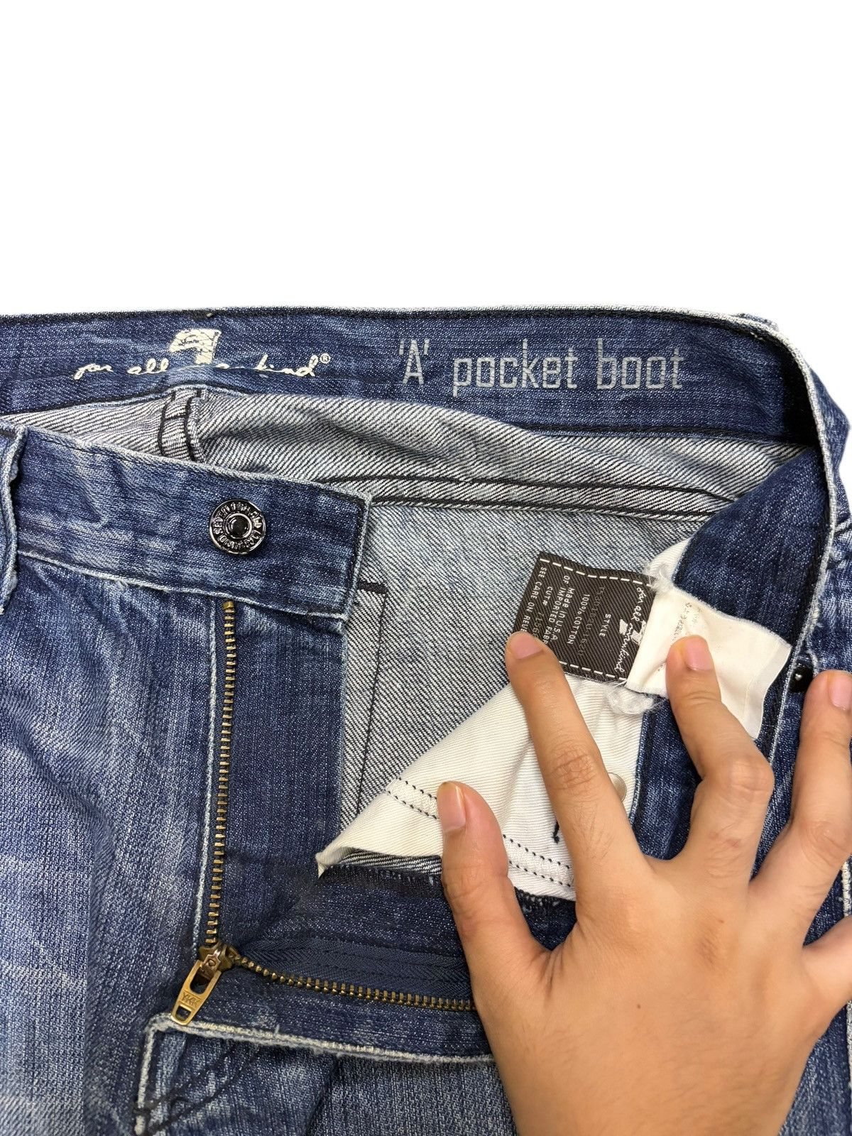 7 For All Mankind Vintage / Y2K 7 For All Mankind Distressed Flare Jeans Size US 30 / EU 46 - 5 Thumbnail