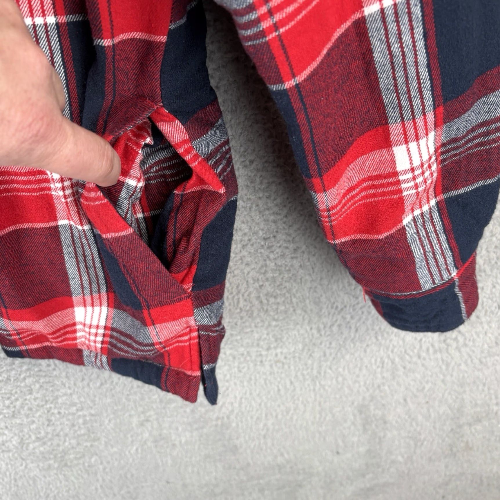 Vintage Legendary Whitetails Hoodie Shirt Jacket Shacket Men M Plaid Red Heavyweight Quilted Pockets Pocket Hooded Outdoor Winter Fall Spring Casual Workwear Size US M / EU 48-50 / 2 - 3 Thumbnail