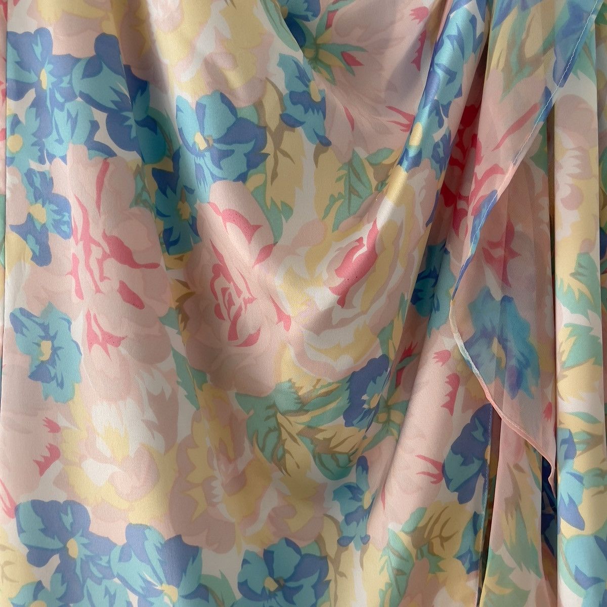 Victoria's Secret × Vintage Vintage 1990's Floral Satin Nightgown (S-M) Size S / US 4 / IT 40 - 9 Thumbnail