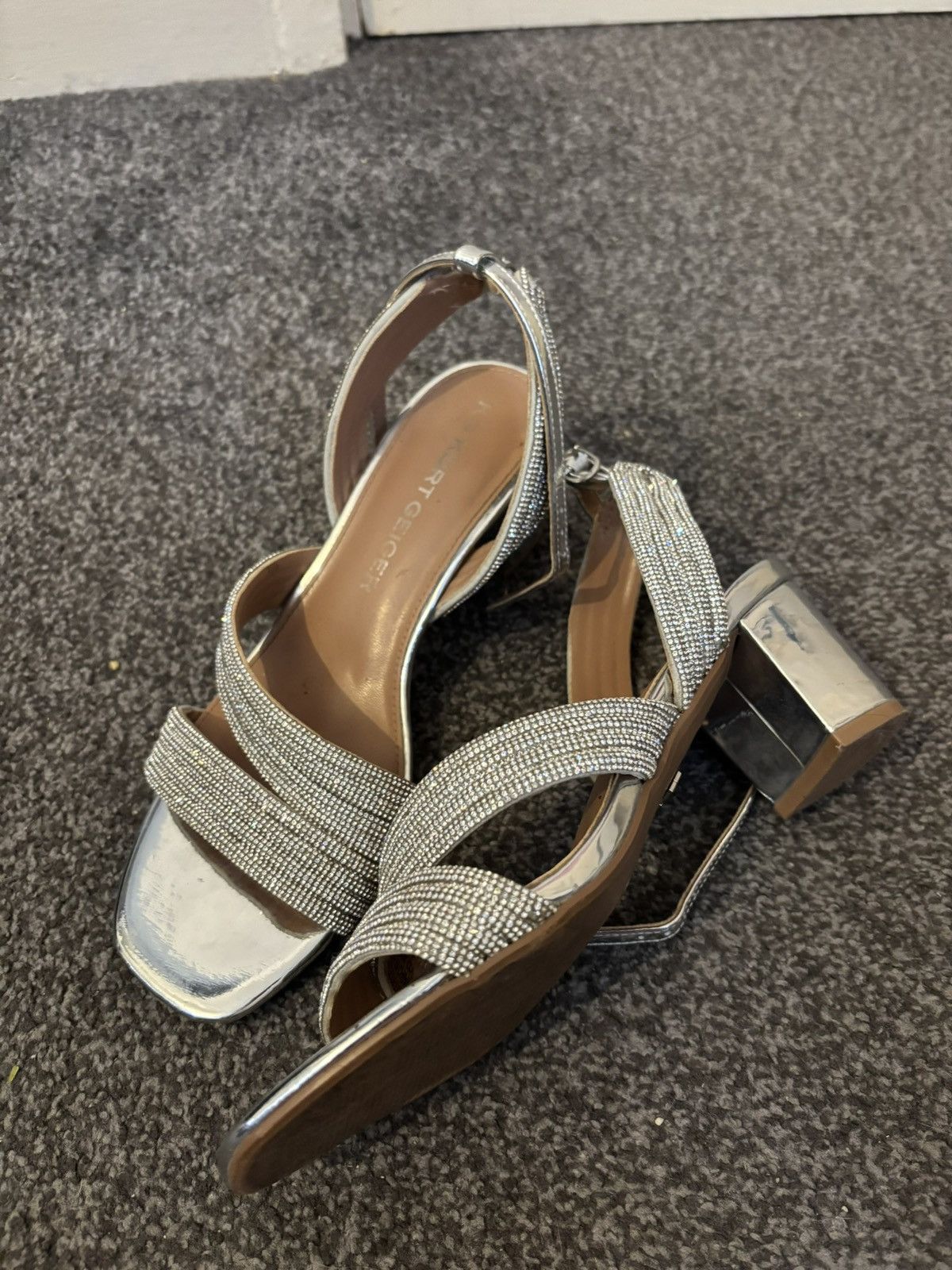 Kurt Geiger Astrid gem sandal/heel Size US 7.5 / IT 37.5 - 2 Thumbnail