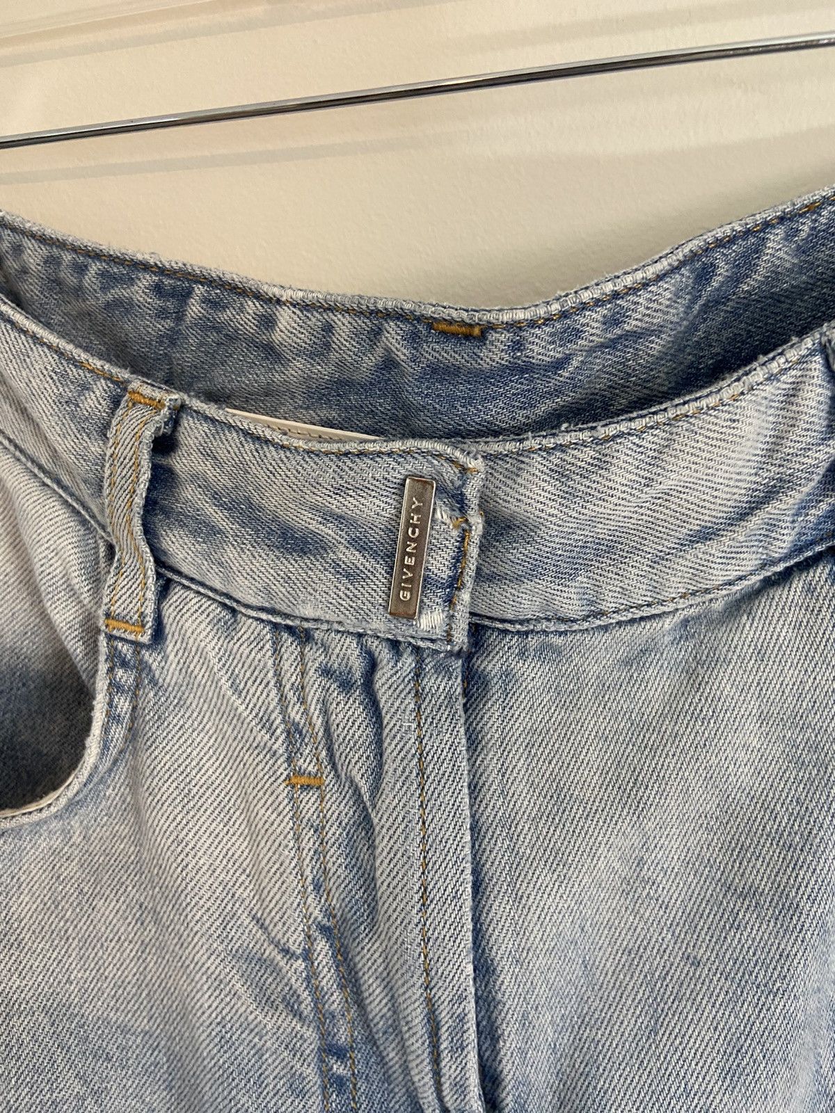 Givenchy Givenchy gamba wideleg jeans Size US 29 - 2 Thumbnail