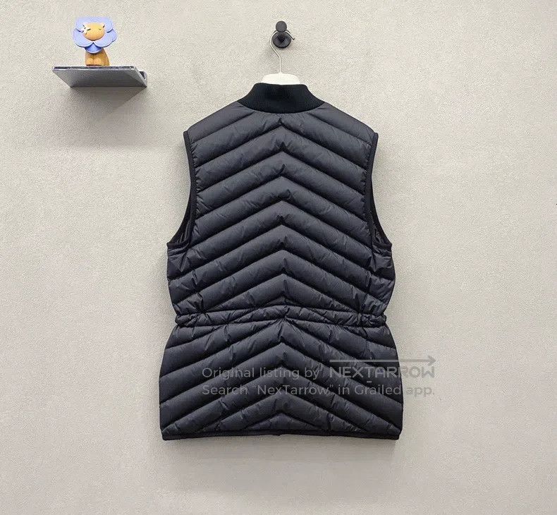 Hermes Hermes Black down vest, super comfortable fabric Size XS / US 0-2 / IT 36-38 - 3 Thumbnail