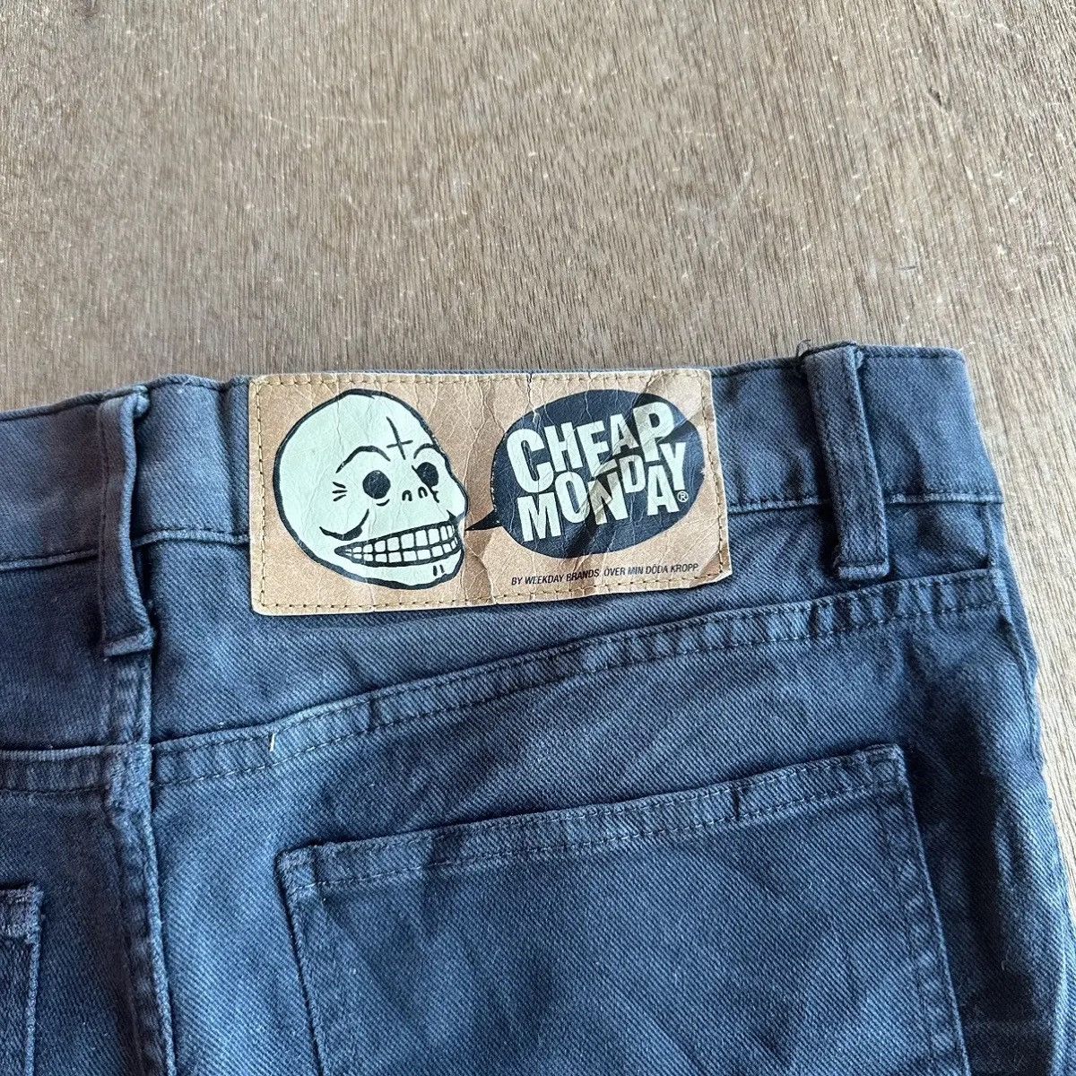 Cheap Monday CHEAP MONDAY JEANS 5-POCKET SUPER BLACK FADED PANTS W31 Size US 31 - 15 Thumbnail