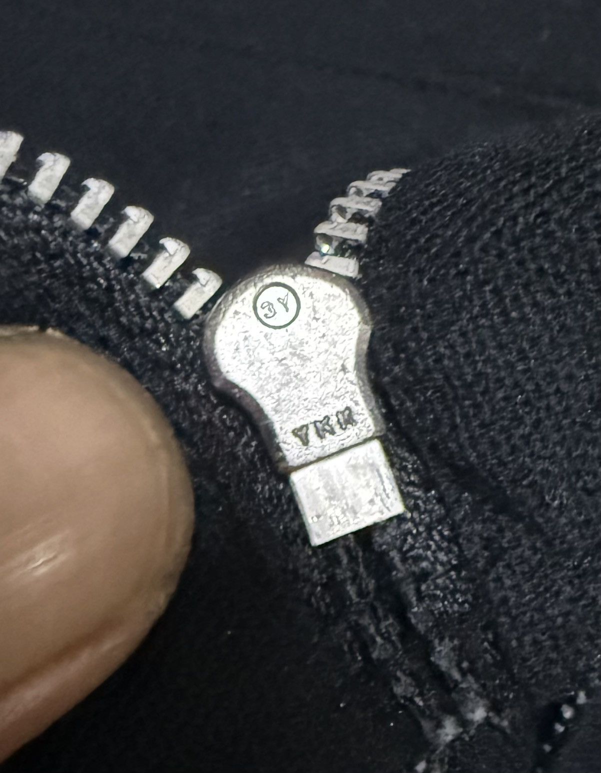 Balenciaga Balenciaga Polo Shirt Black and White Collar Zipper Size US L / EU 52-54 / 3 - 9 Thumbnail