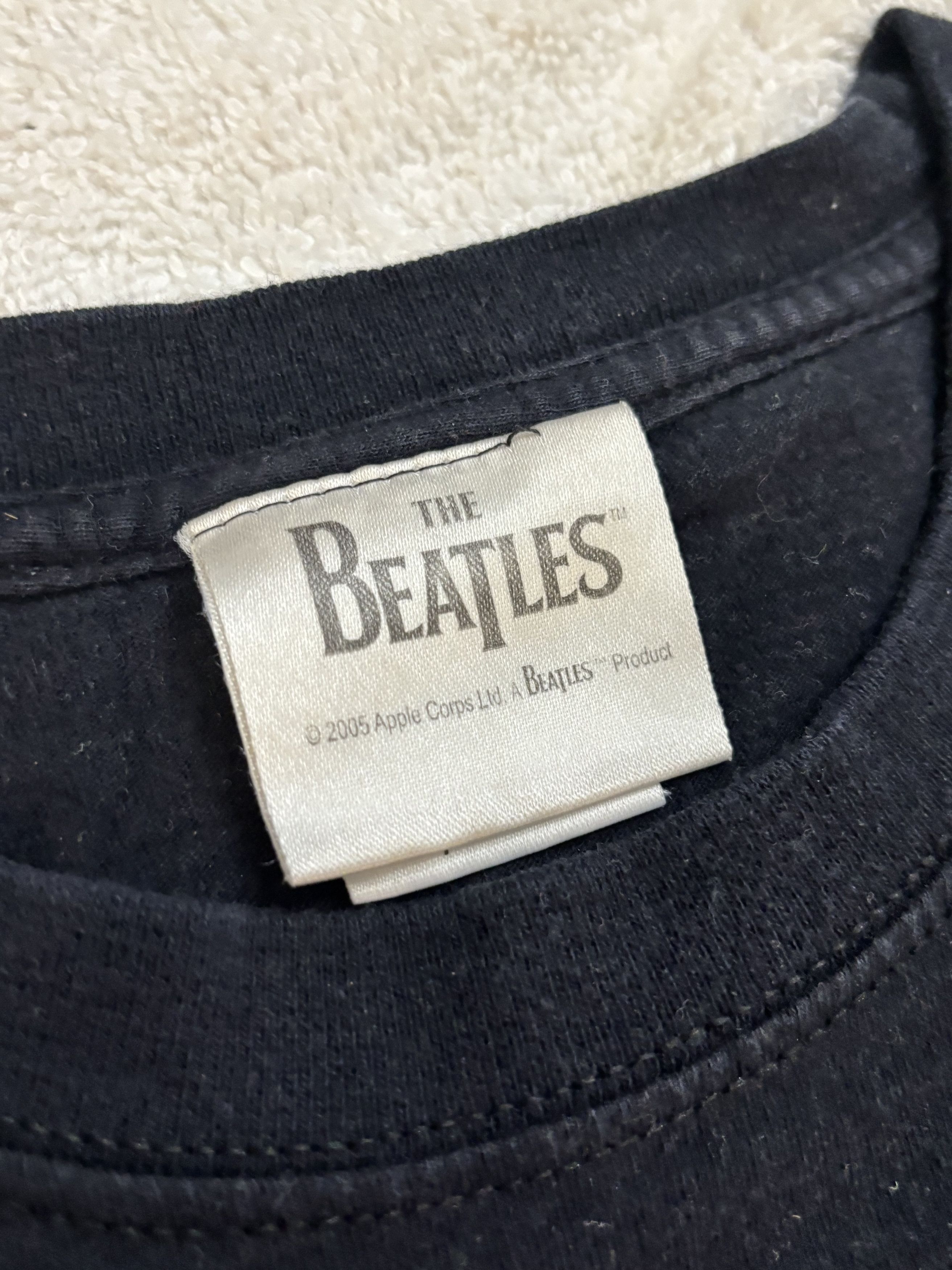 Band Tees Beatles Union Jack logo Tee Size US M / EU 48-50 / 2 - 2 Thumbnail