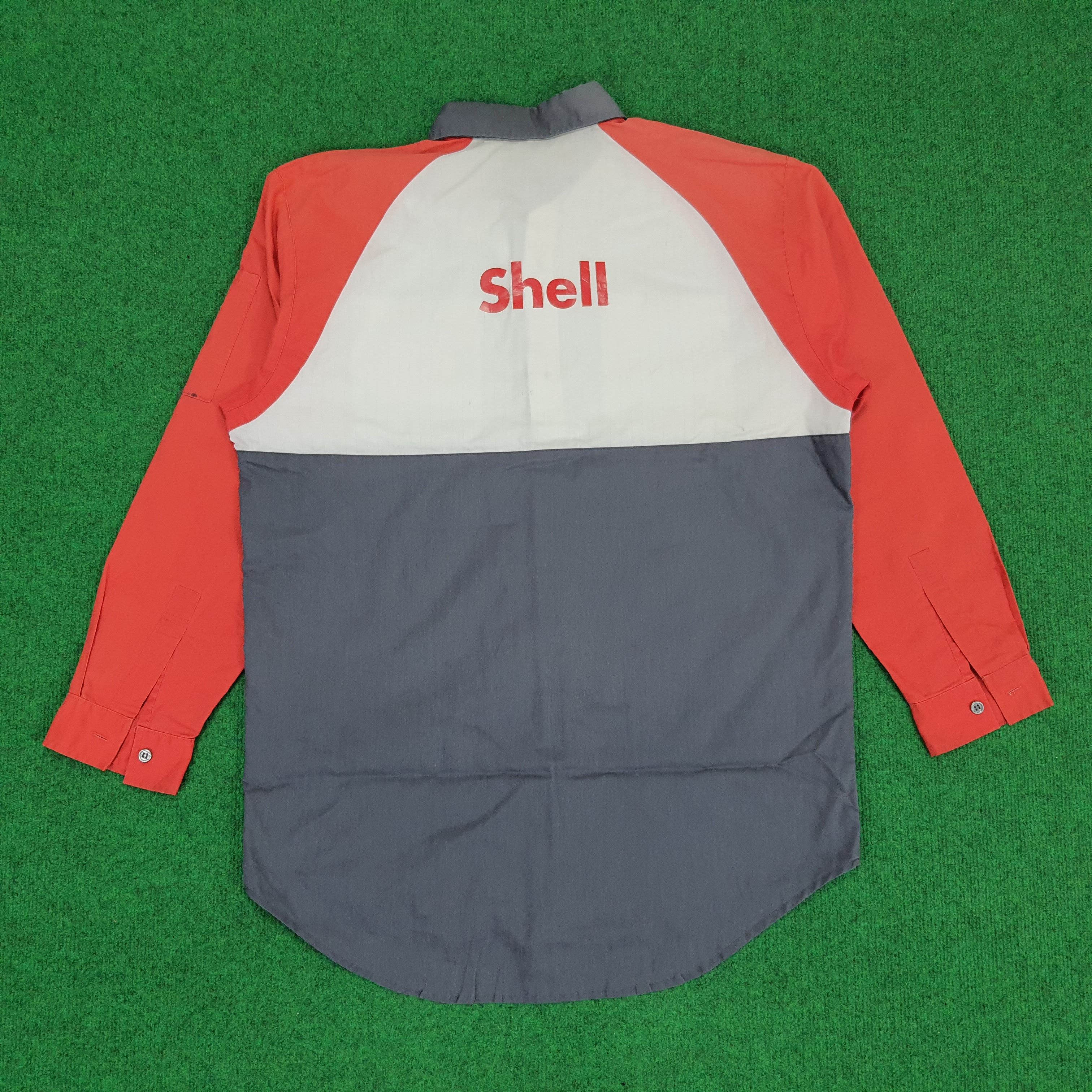 Vintage Vintage Shell Motorsports Oil Uniform Staff Shirt Size US L / EU 52-54 / 3 - 3 Thumbnail
