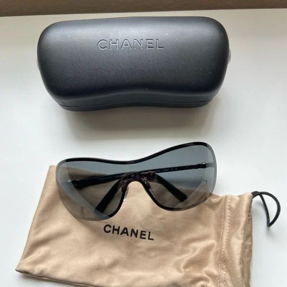 Chanel × Vintage CHANEL SUNGLASSES 4170 Rhinestone 4017 Mask RI908 Size ONE SIZE - 2 Thumbnail