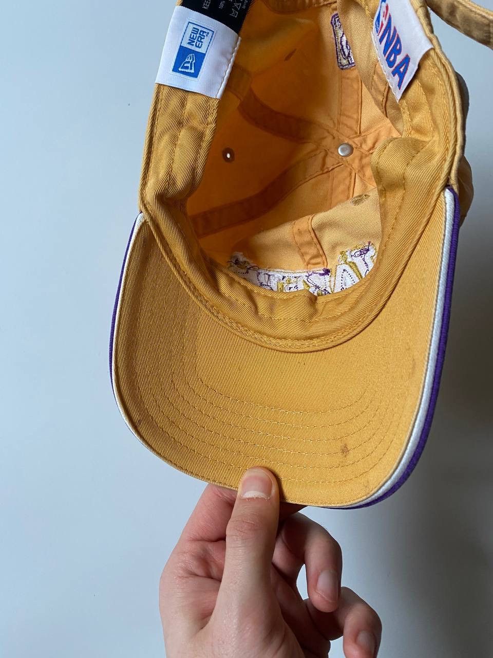 NBA Vintage New Era L.A Lakers NBA cap OS Size ONE SIZE - 8 Thumbnail