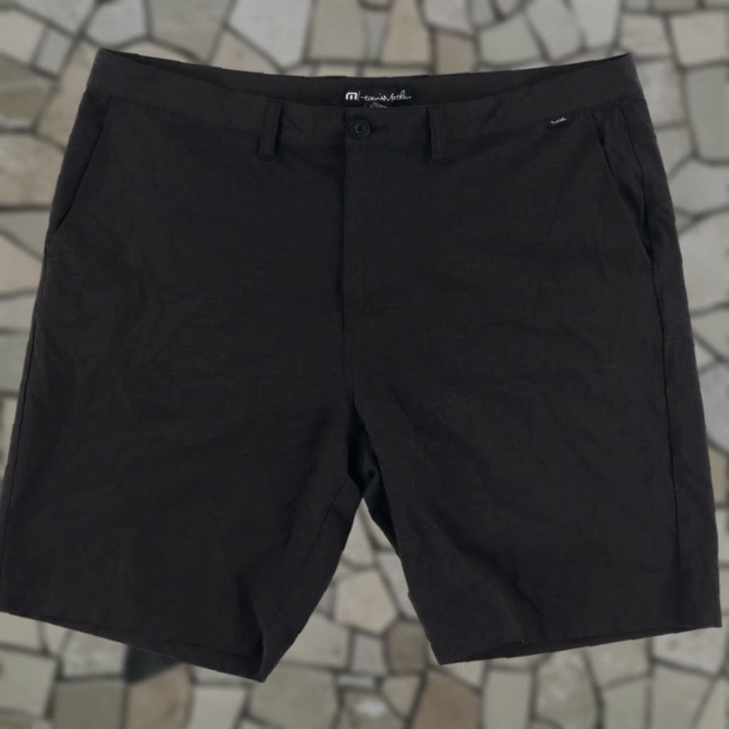 TravisMathew Travis Mathew Stretch Cotton Blend Woven Golf Shorts Black Men's 42 Size US 42 / EU 58 - 1 Thumbnail
