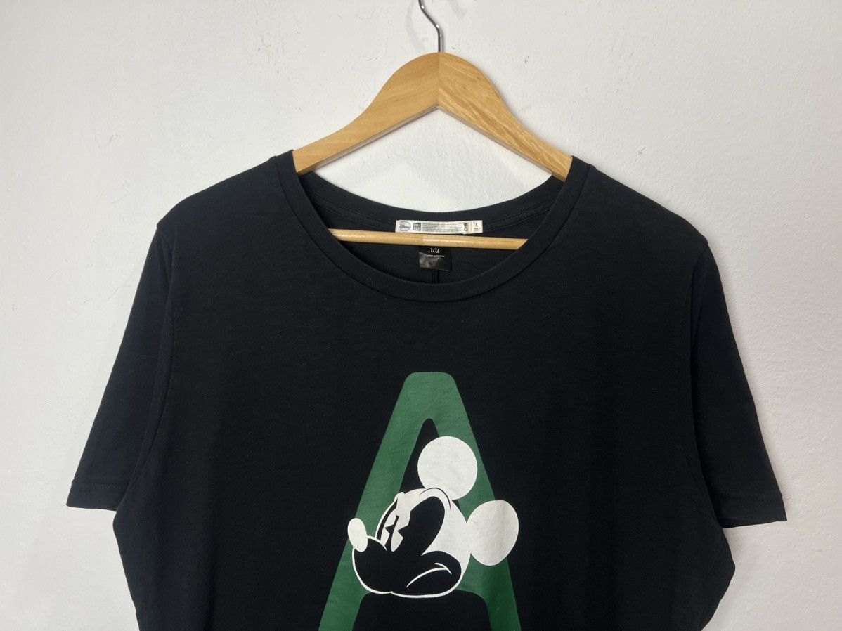 Undercover × Uniqlo Uniqlo Undercover Mickey Mouse Japan Tee Size US L / EU 52-54 / 3 - 3 Thumbnail