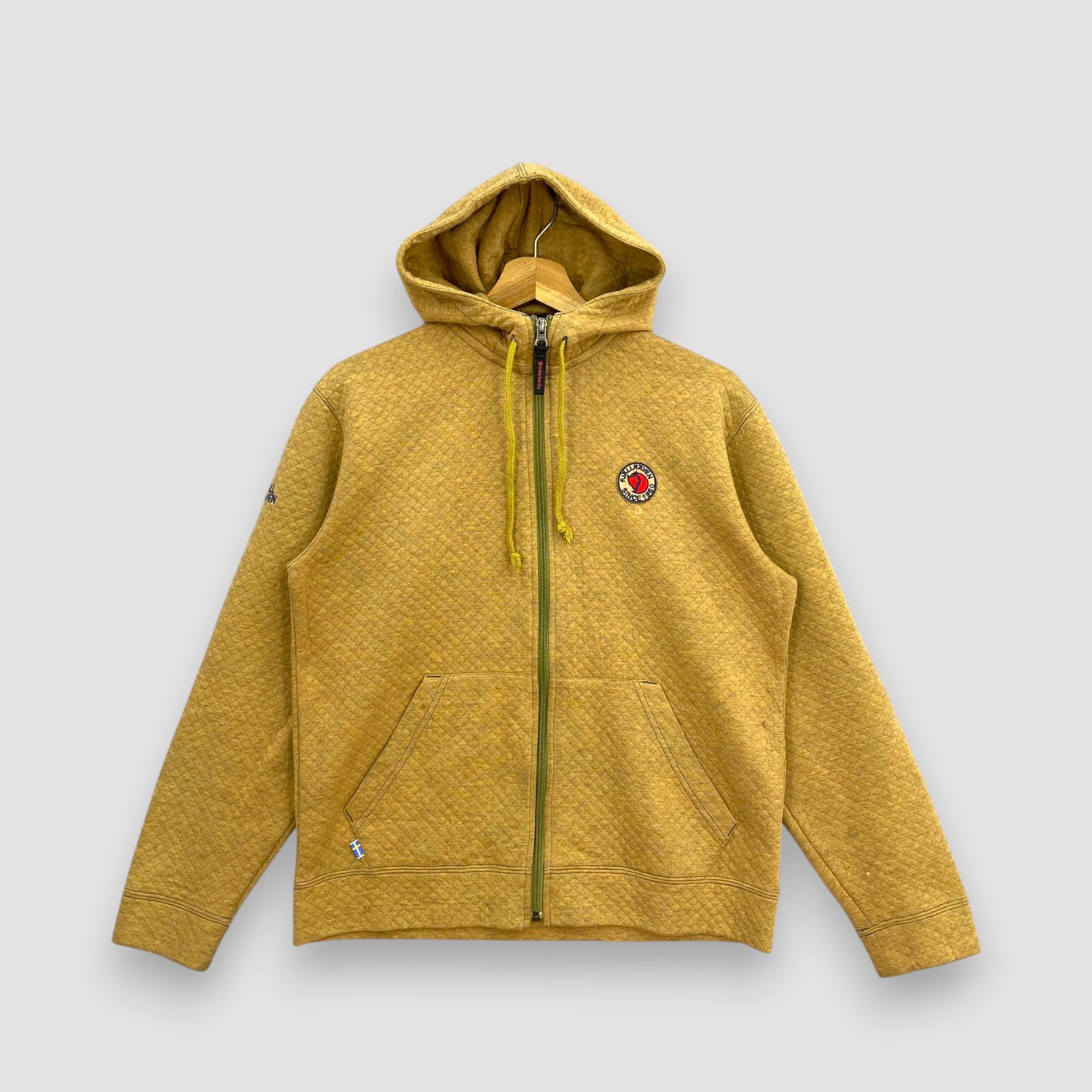 Fjallraven Vintage Fjallraven Quilted Zip Up Hoodie Sweatshirt Kanken Size US M / EU 48-50 / 2 - 1 Thumbnail
