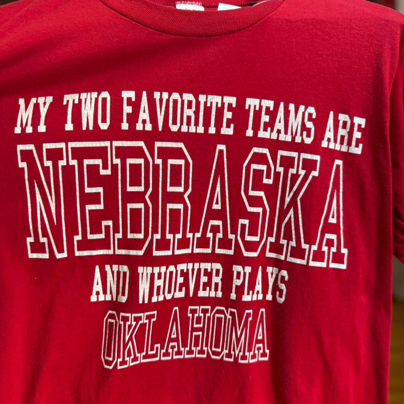 Vintage Vintage 80s Nebraska Huskers Anti Oklahoma T-Shirt Size US L / EU 52-54 / 3 - 3 Thumbnail