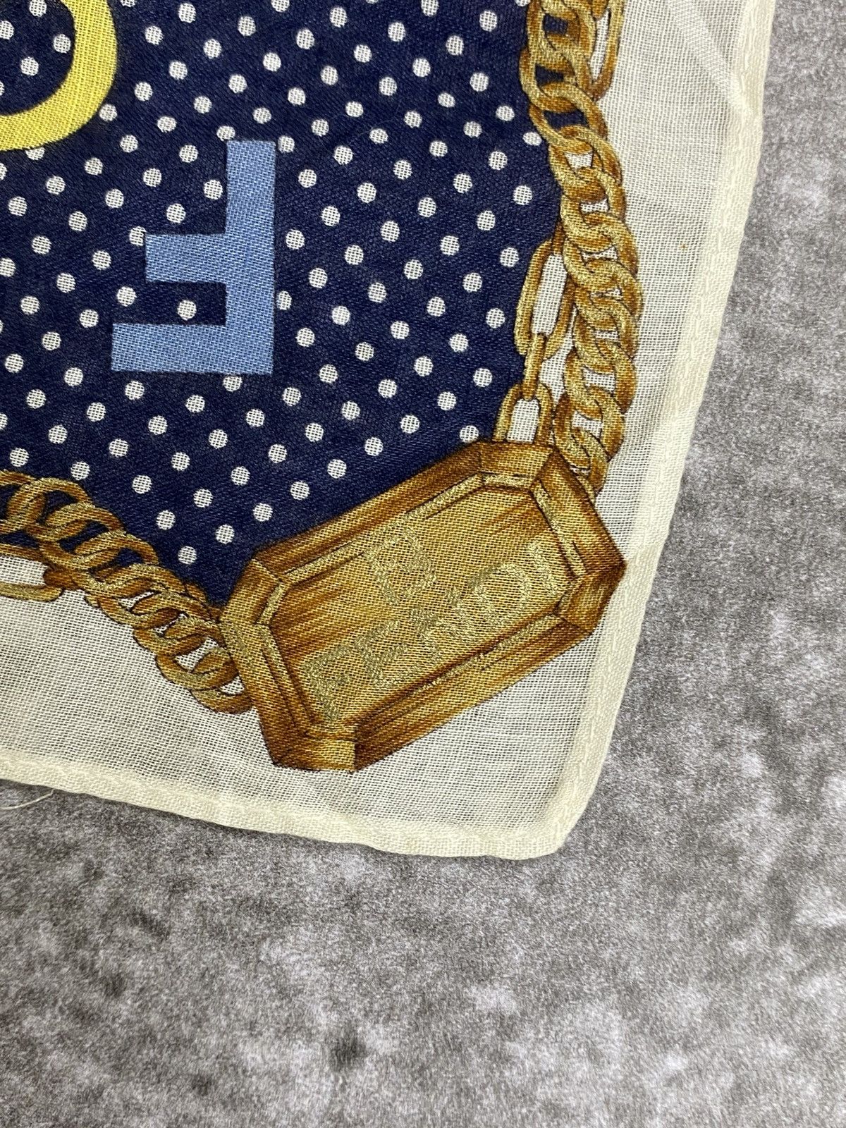 Fendi Fendi Handkerchief / Bandana / Neckerchief Size ONE SIZE - 3 Thumbnail