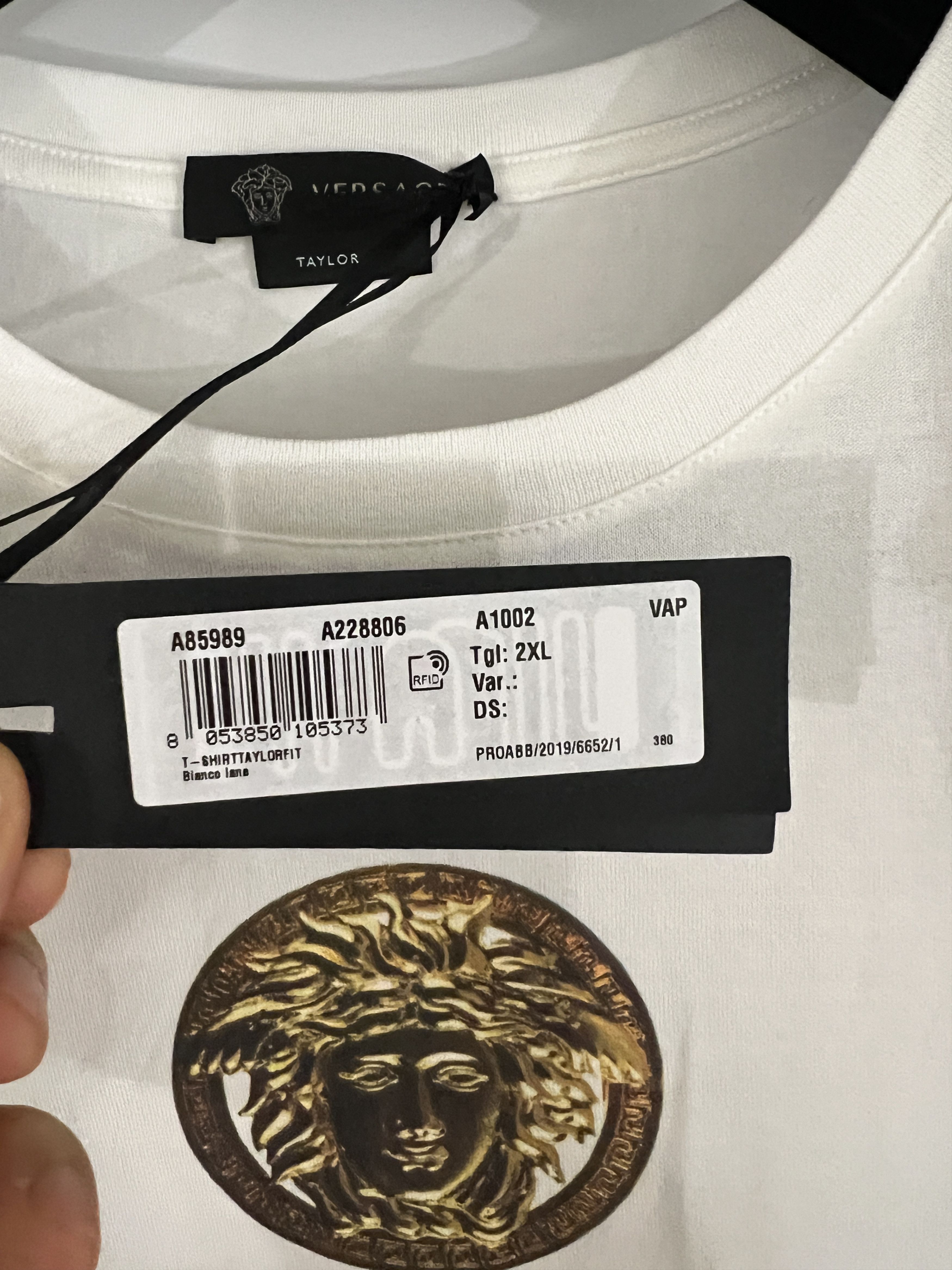 Versace new VERSACE RUNWAY T-shrit for Men XXL but fits like L or XL Size US XL / EU 56 / 4 - 6 Thumbnail