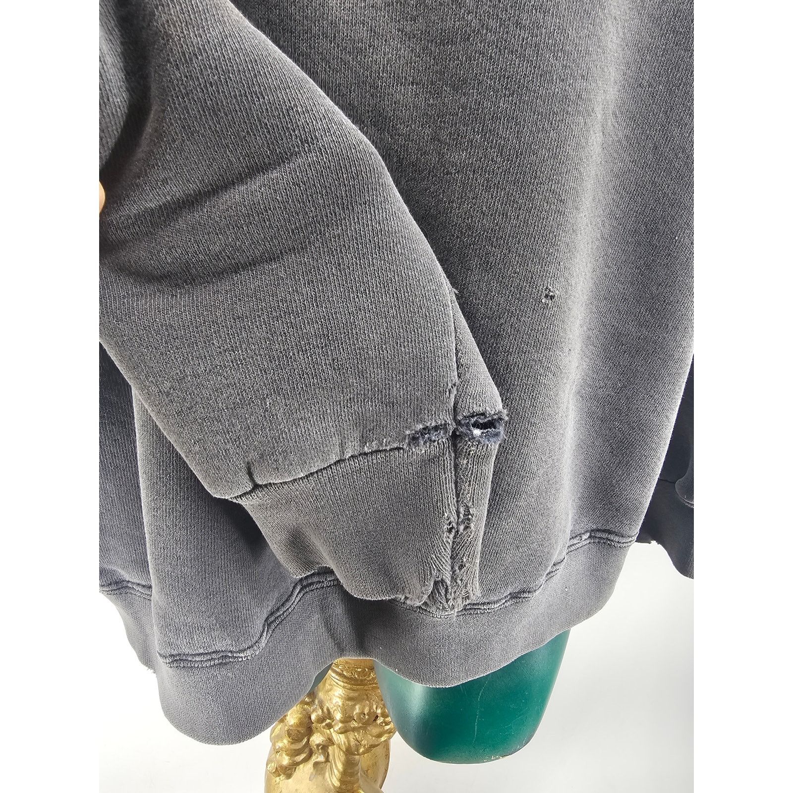 Hard Rock Cafe Vintage 90's Hard Rock Cafe Distressed Gray Sweatshirt L Size L / US 10 / IT 46 - 7 Thumbnail