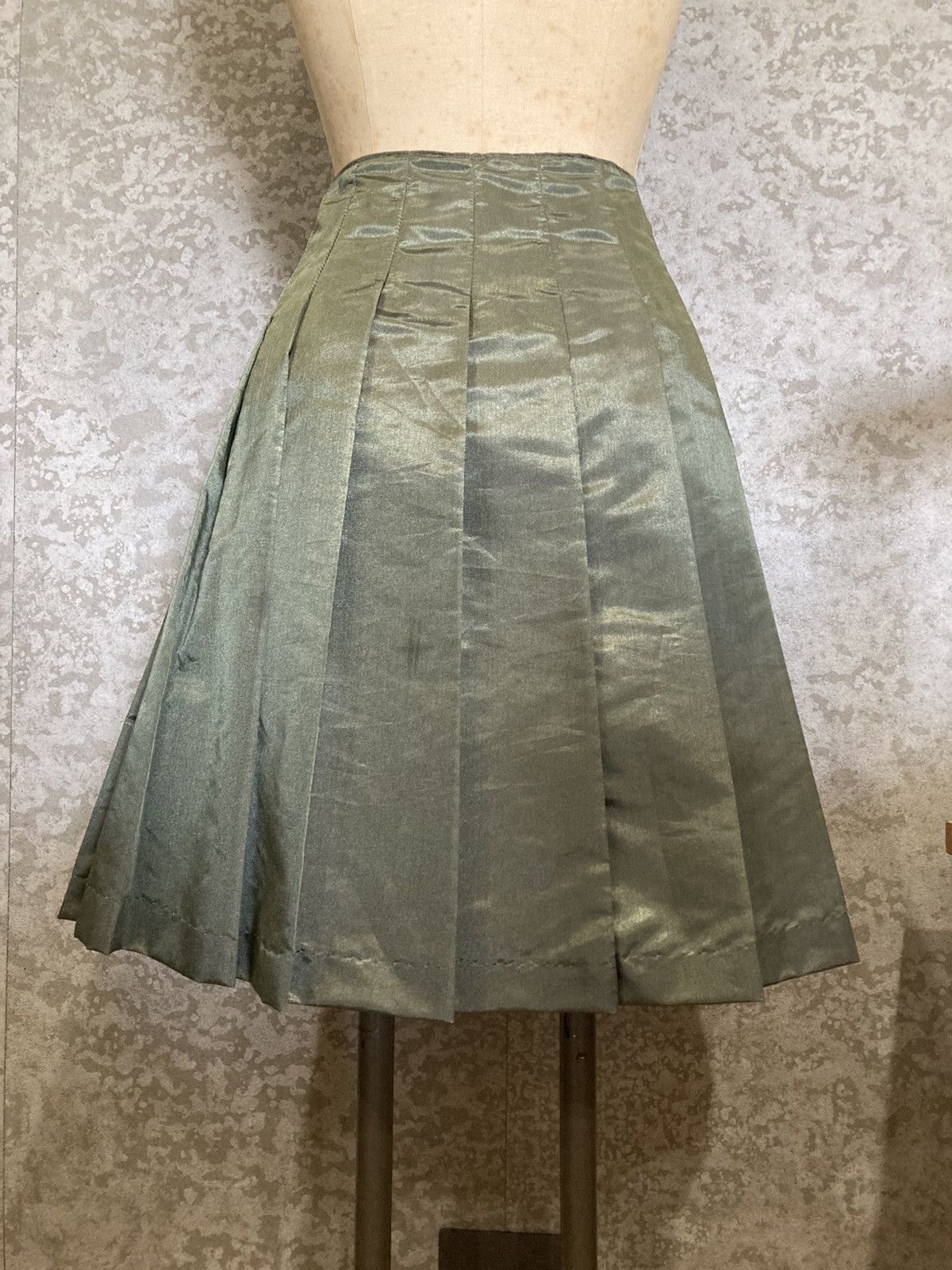 Japanese Brand Japanese Archive Sharp Pleated Wrap Skirt One-of-One Grunge Size 26" / US 2 / IT 38 - 2 Thumbnail