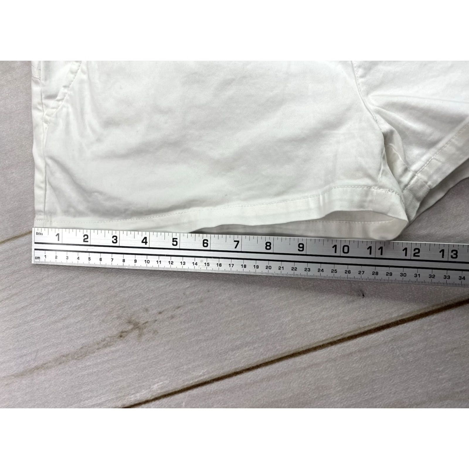 Volcom Volcom Shorts Jr Sz 11 White Chino Y2K Skater Casual Streetwear Pajama? (Note: 'Pajama' not in original) Size 32" / US 10 / IT 46 - 6 Thumbnail