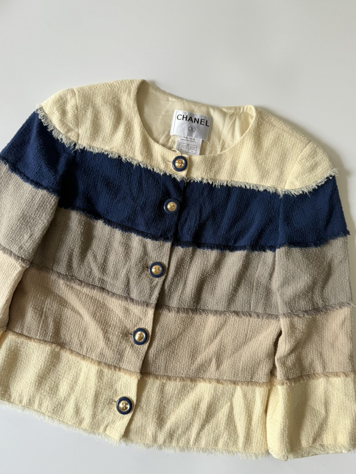 Chanel Vintage Chanel 2000’s Cruise Collection Tweed Jacket Size XS / US 0-2 / IT 36-38 - 3 Thumbnail