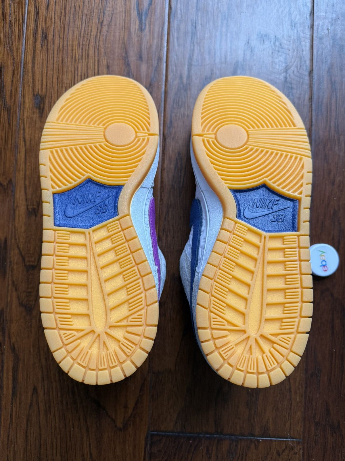 Nike NEW IN BOX Nike SB Dunk Low Pro Rayssa Leal. Sz 10 M. 11.5 W Size US 10 / EU 43 - 4 Thumbnail