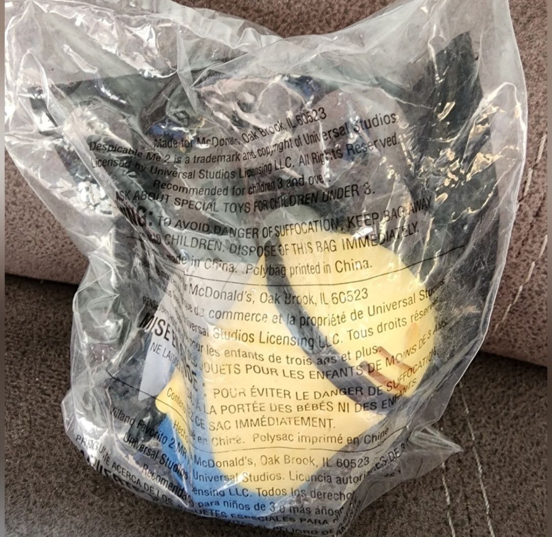Universal Studios NIP Despicable Me 2 McDonald's Happy Meal Toy Minion - Tim Size ONE SIZE - 2 Thumbnail