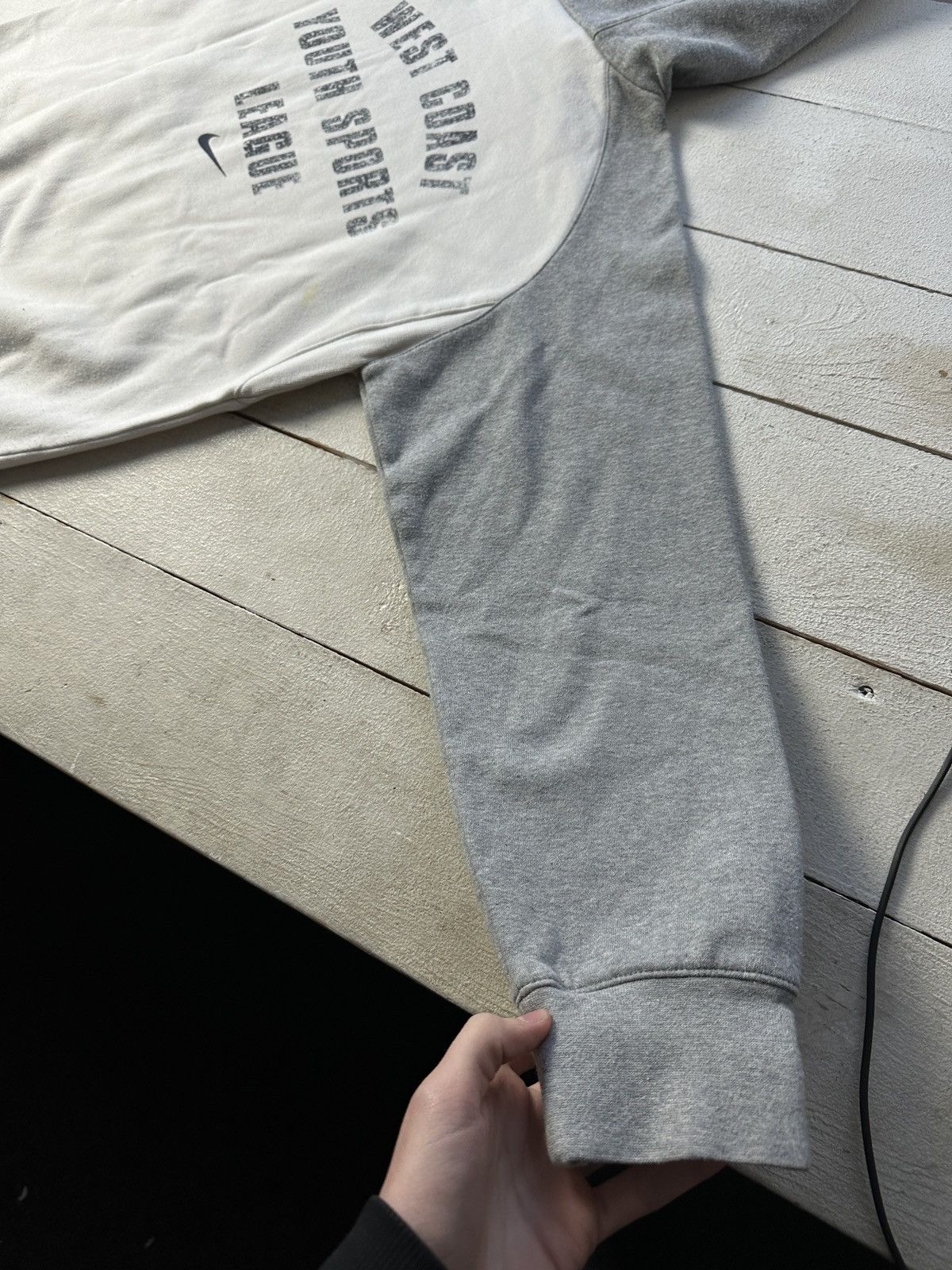 Nike 🚨Nike Y2K White BOXY Hoodie RARE Vintage Skategang Drill Size US S / EU 44-46 / 1 - 10 Thumbnail