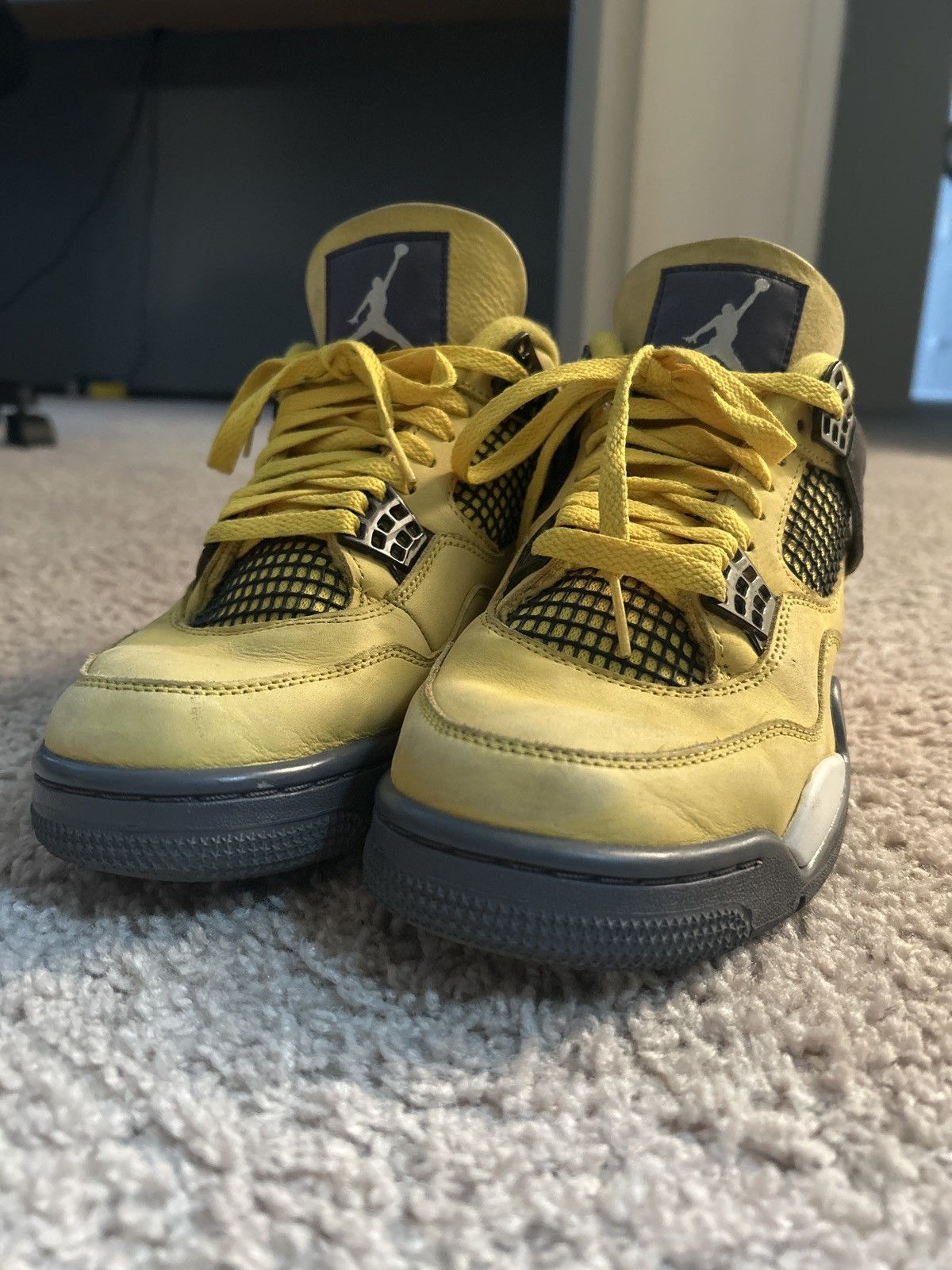 Jordan Brand Jordan 4 “Lightning” Size US 9 / EU 42 - 1 Thumbnail