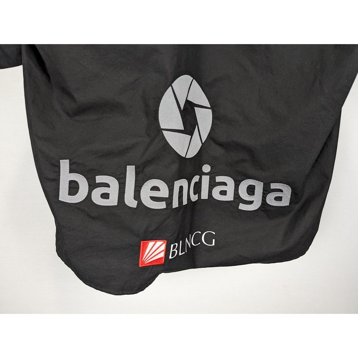 Balenciaga o1rshd1 Top League Shirt in Black Size US S / EU 44-46 / 1 - 13 Thumbnail