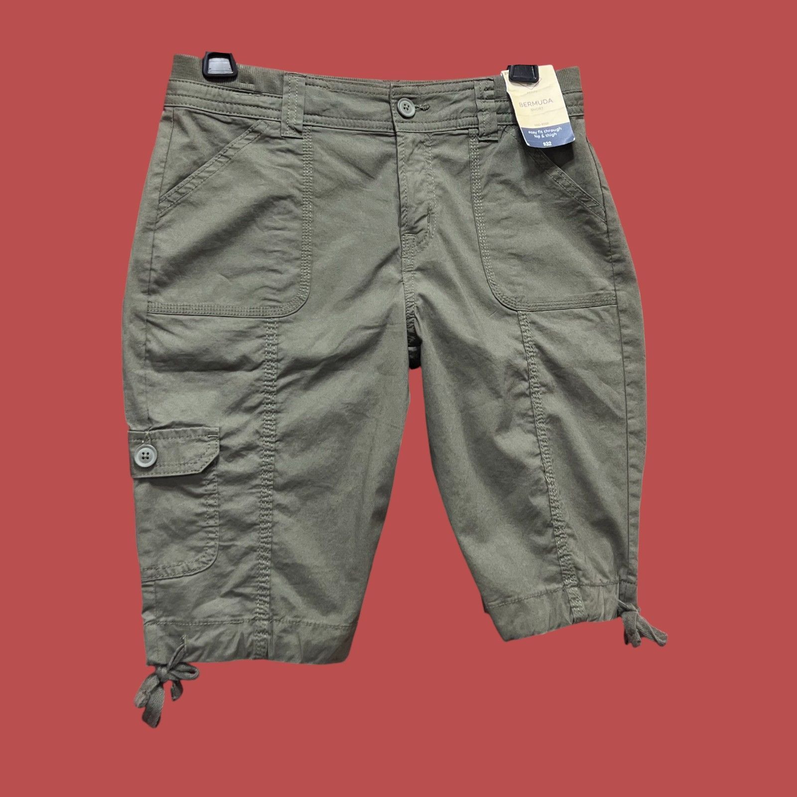 Other ST John's Bay - Women's Mid-Rise Cargo Bermuda Short - Olive Size 26" / US 2 / IT 38 - 17 Thumbnail