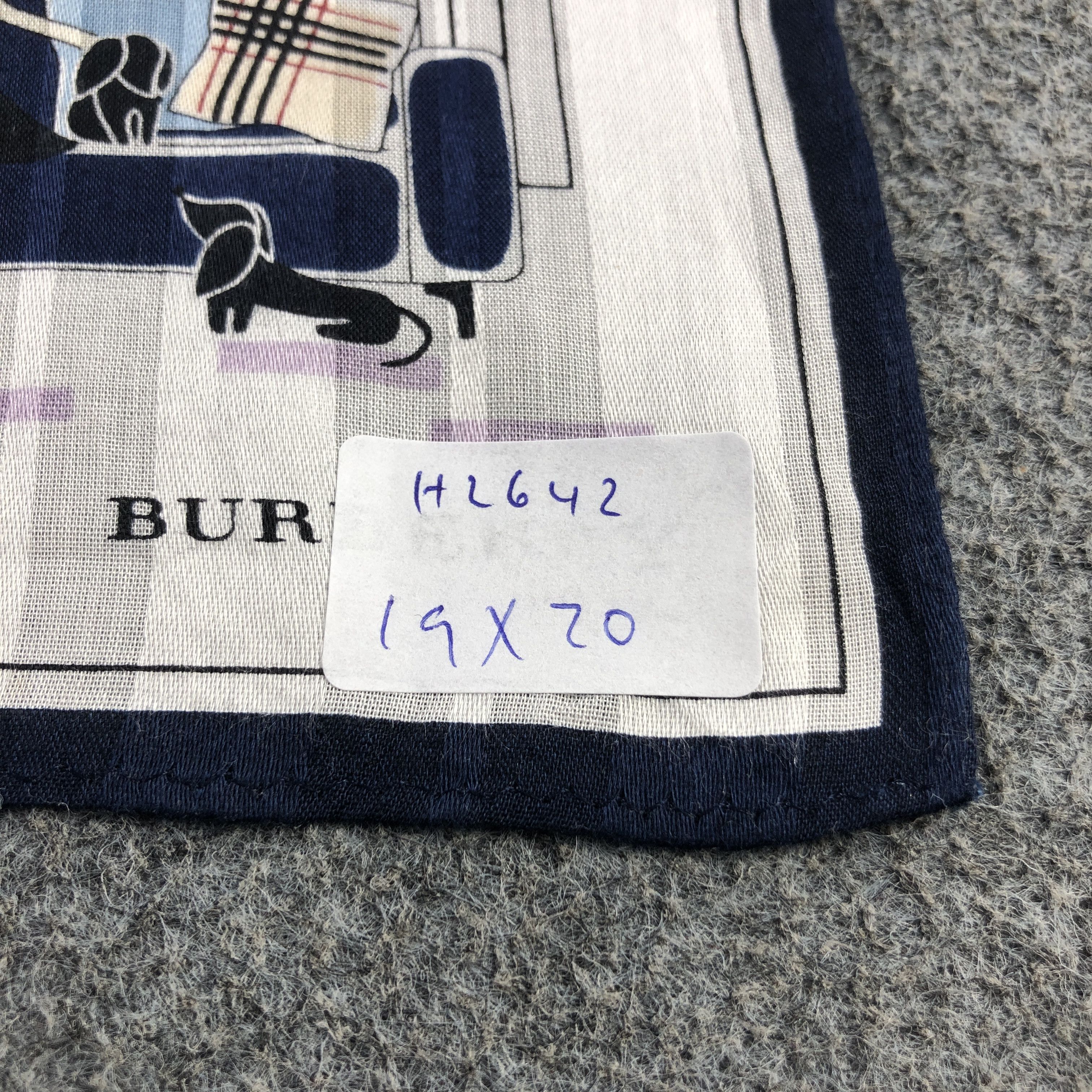 Burberry Burberrys Nova Check Handkerchief Bandana Neckerchief H2642 Size ONE SIZE - 7 Thumbnail