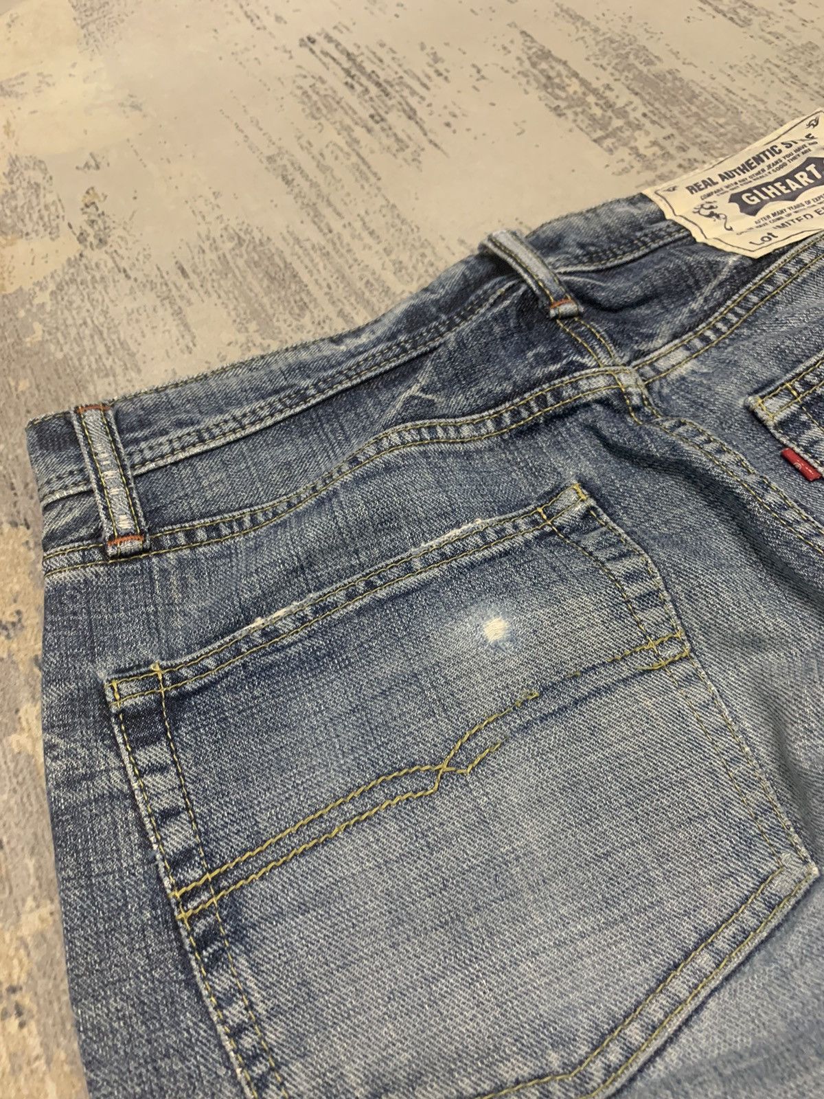 Japanese Brand Vintage Distressed GLHEART Light Wash Baggy J Size US 31 - 14 Thumbnail