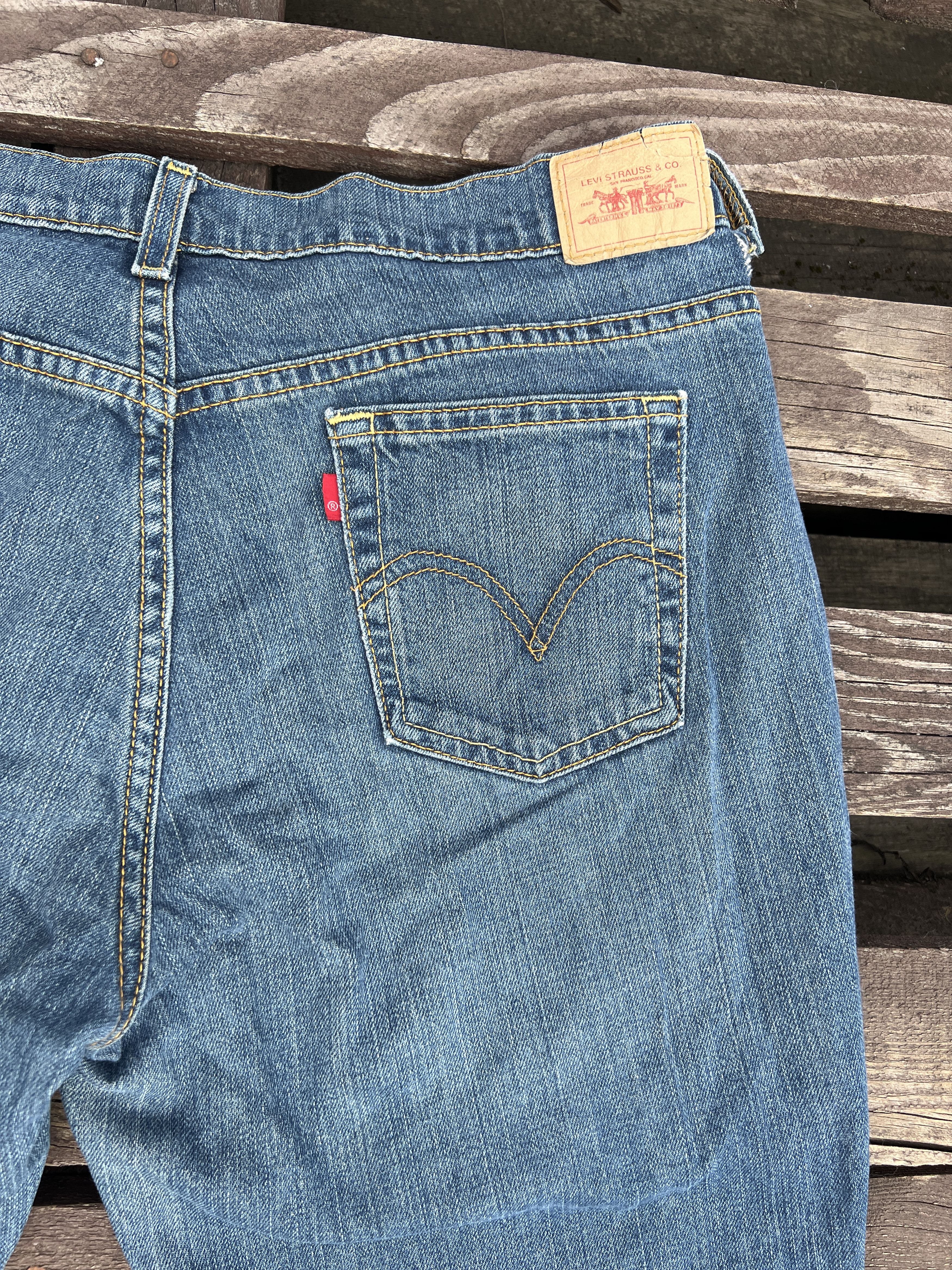 Levi's Levis 515 Vintage Flared Bootcut Denim Jeans Size 34" / US 12 / IT 48 - 4 Thumbnail