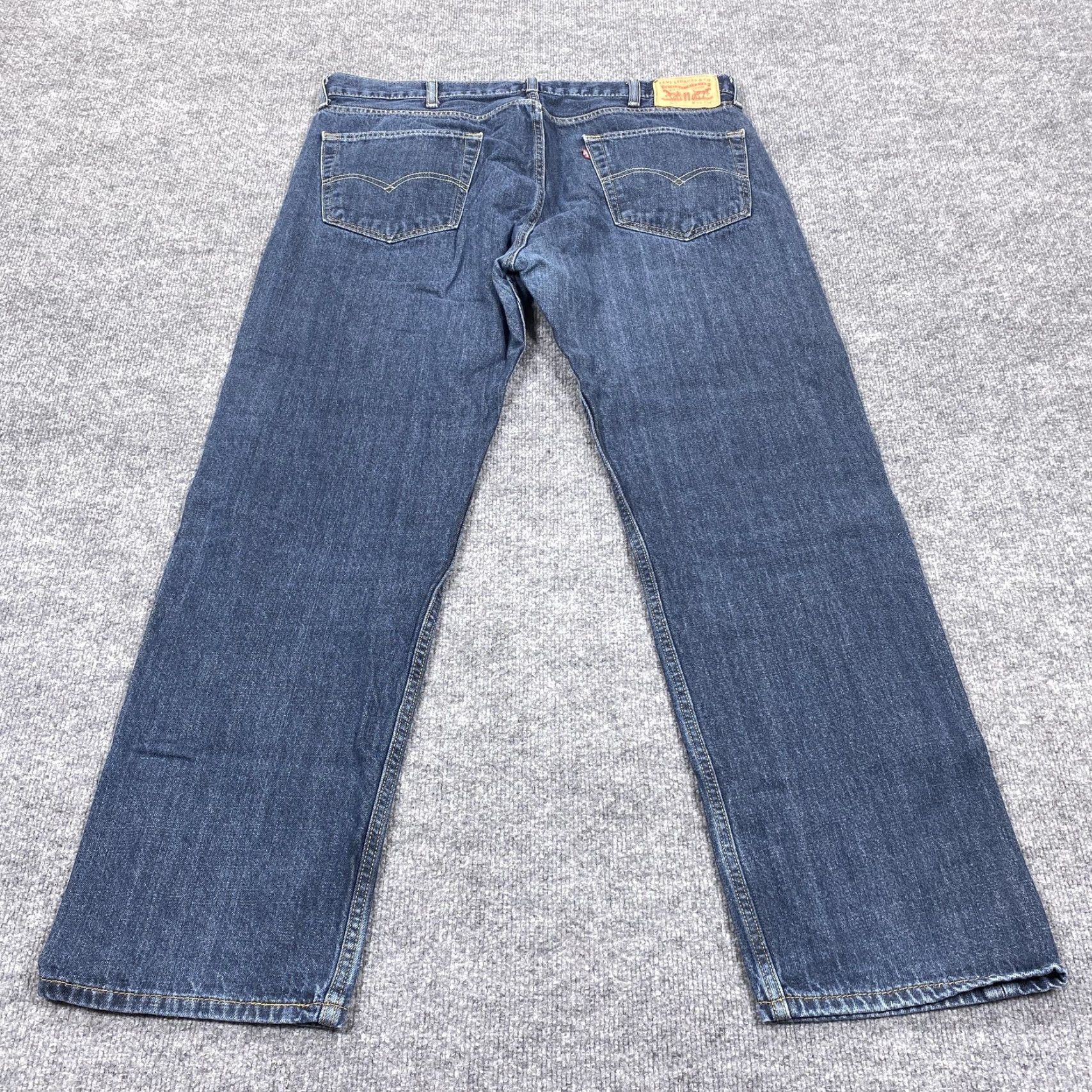 Levi's VINTAGE Levi's 505 Jeans Mens 40x32 Blue Regular Fit Straight Leg Denim Medium Wash Size US 40 / EU 56 - 2 Thumbnail
