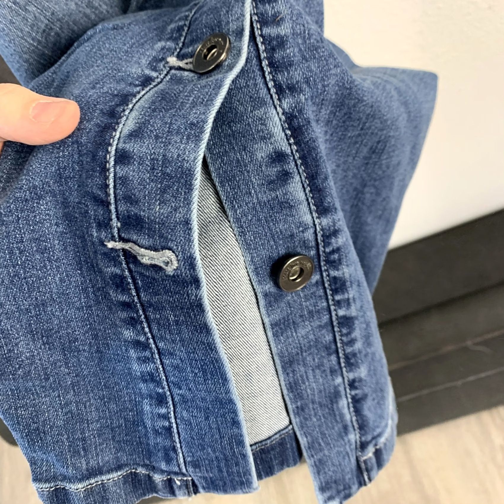Vintage Peace Love World Women's Size 2 Blue Denim Jeans Wide Leg Button Side Seams Modern Peace Size 26" / US 2 / IT 38 - 4 Thumbnail