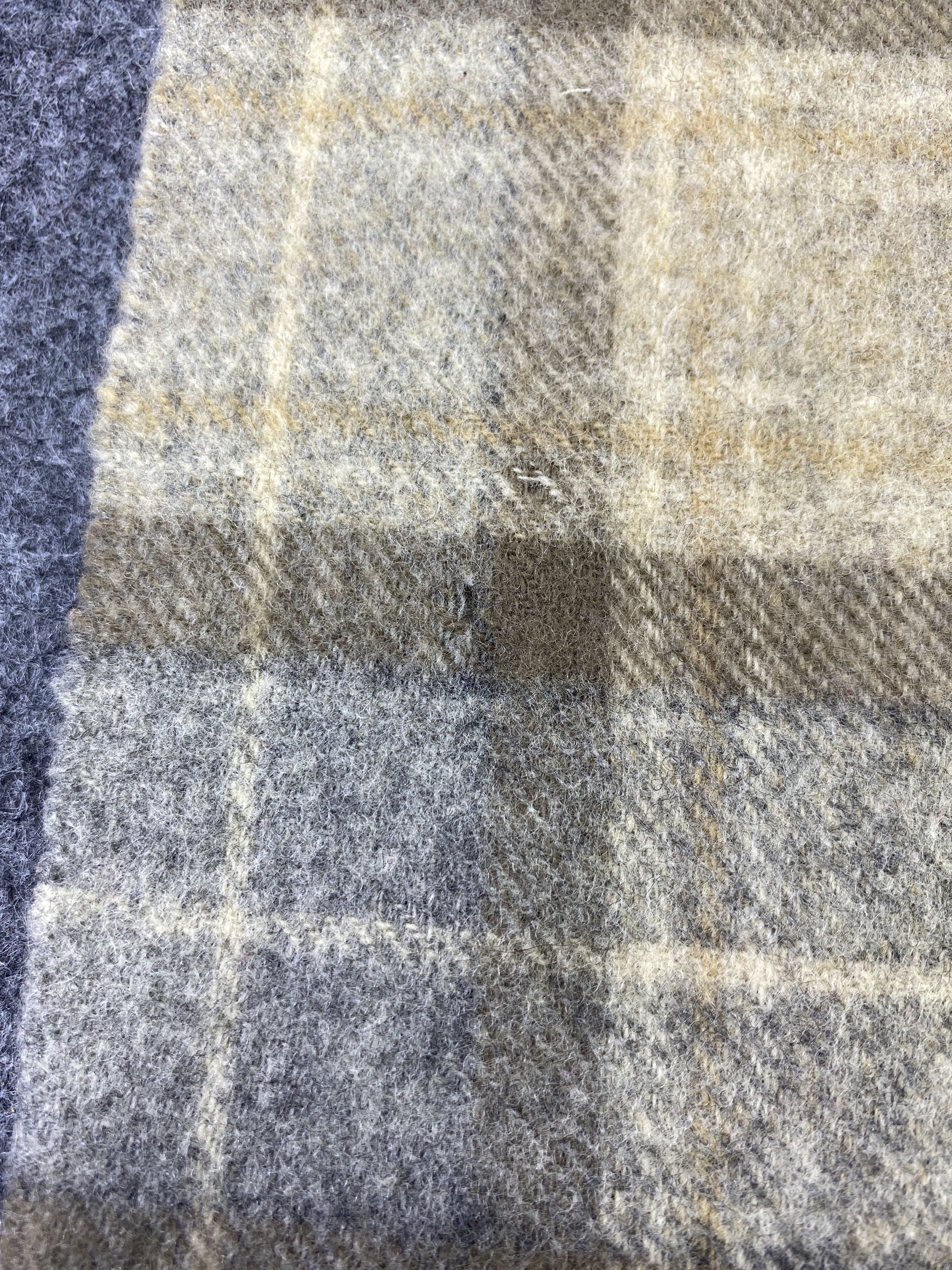 Designer JAMES JOHNSTON OF SCOTLAND Scarf / Muffler / Neckwear -T875 Size ONE SIZE - 6 Thumbnail