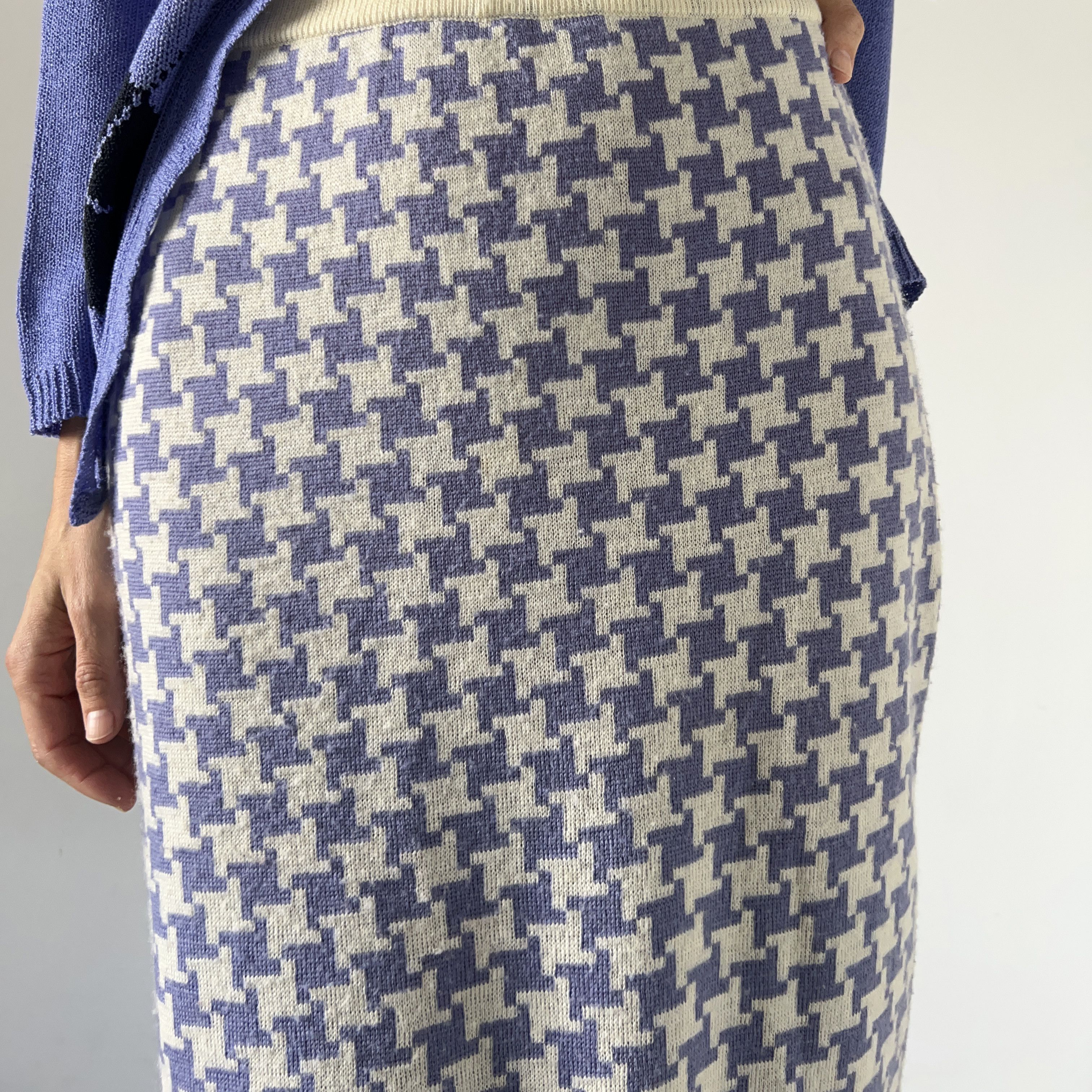 Evan Picone Vintage 90s houndstooth knitted skirt Size 30" / US 8 / IT 44 - 4 Thumbnail