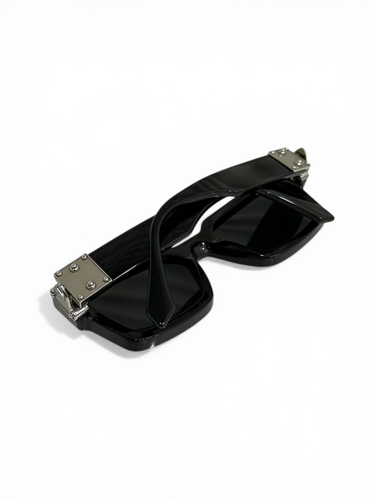 Louis Vuitton LV Match Sunglasses Size ONE SIZE - 7 Thumbnail