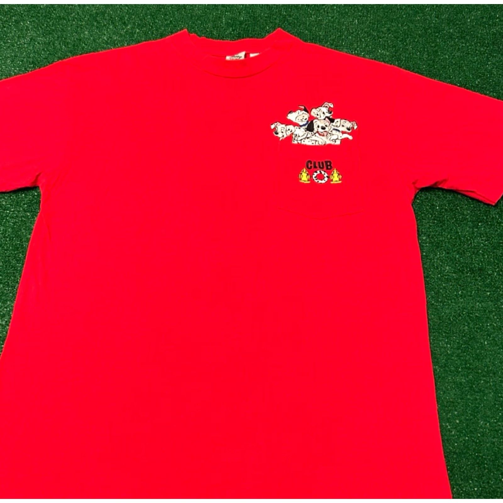 Disney VINTAGE Disney 101 Dalmatians Cartoon Embroidered Pocket Tee Shirt Mens L Size US L / EU 52-54 / 3 - 2 Thumbnail