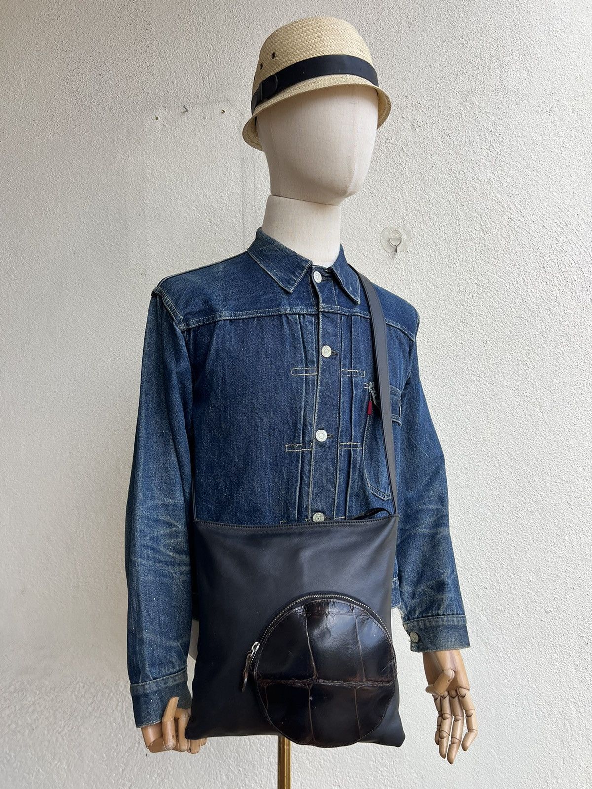Leather Vintage Lily Japan Cargo Leather Bag Size ONE SIZE - 1 Thumbnail