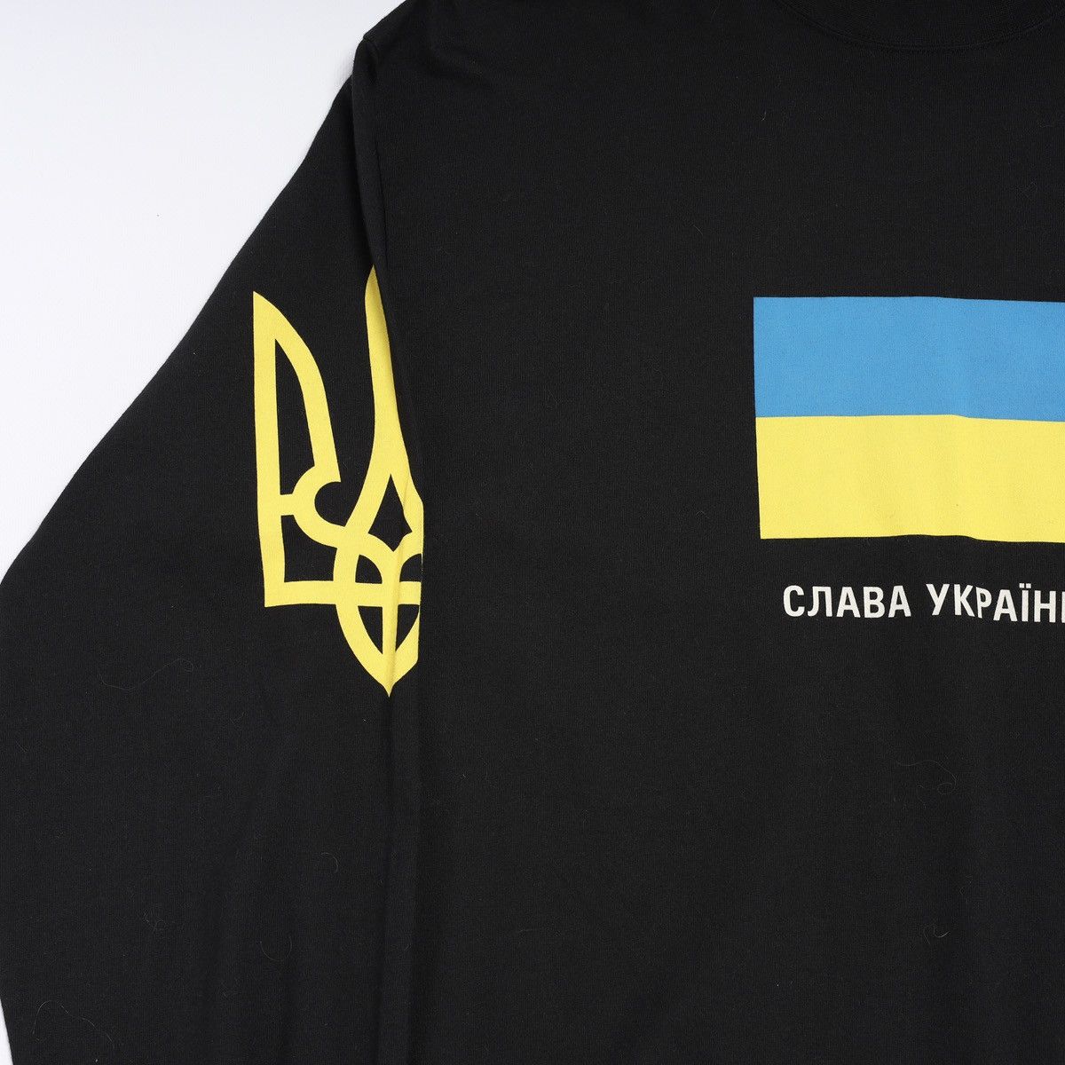 Balenciaga Balenciaga Limited Edition Ukraine Long Sleeve Sweatshirt 22 Size US M / EU 48-50 / 2 - 4 Thumbnail