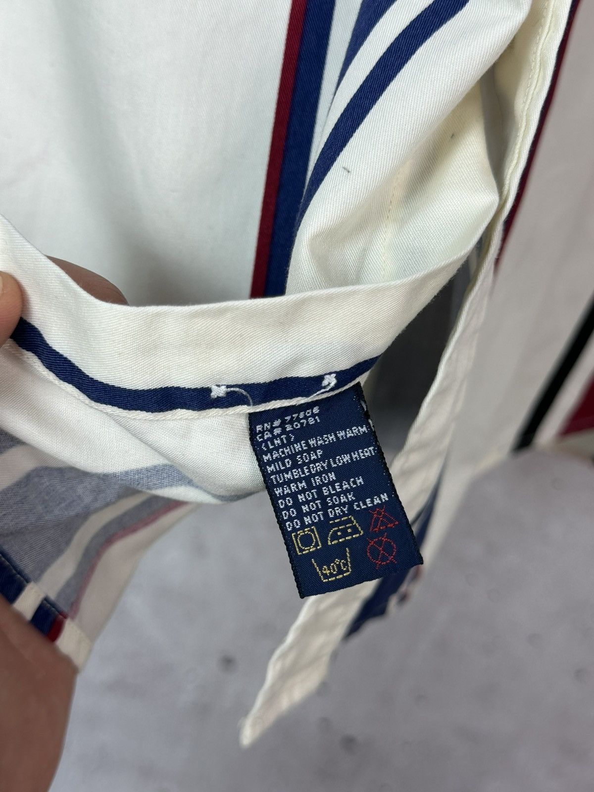 Tommy Hilfiger Vintage Tommy Hilfiger Stripped Logo Short Sleeve Shirt Size US XL / EU 56 / 4 - 10 Thumbnail