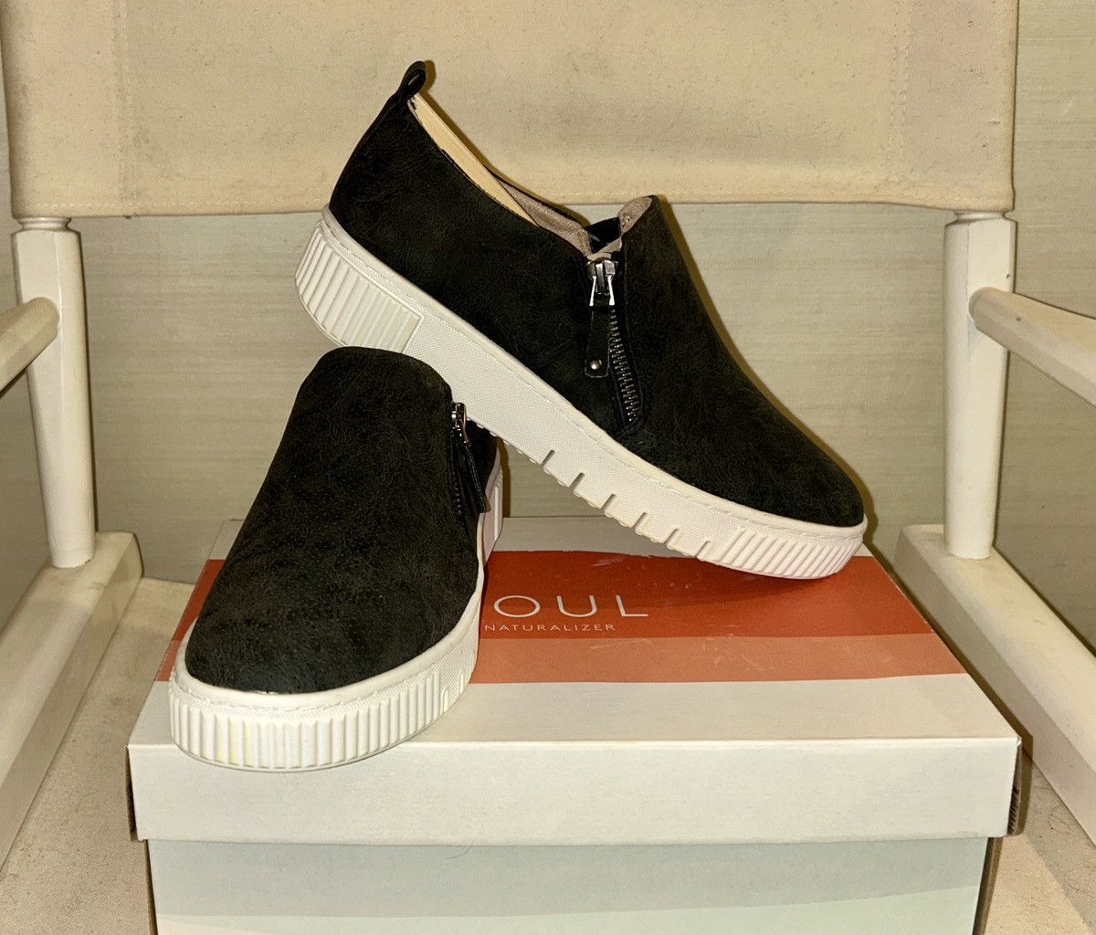 Naturalizer Soul Naturalizer “Turner” Canvas Sneakers Size 9M Size US 9 / IT 39 - 1 Thumbnail