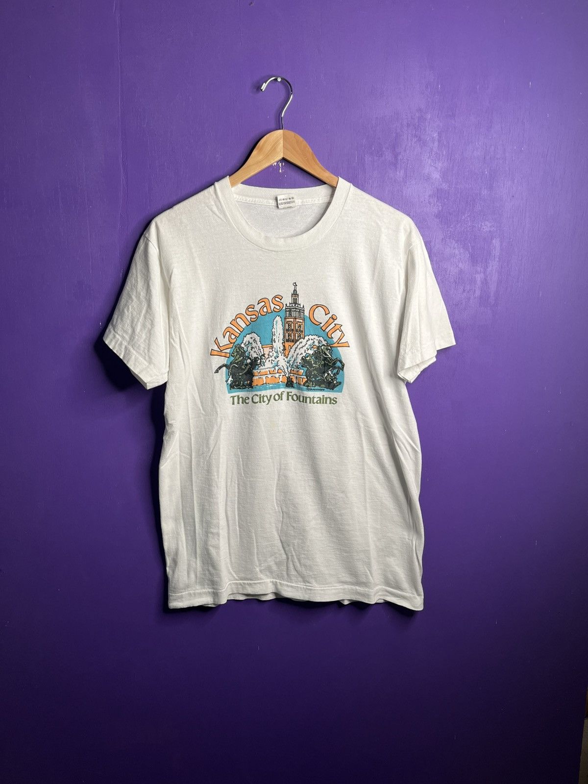 Vintage Vintage 80s Kansas City the city of fountains t-shirt Size US L / EU 52-54 / 3 - 1 Thumbnail