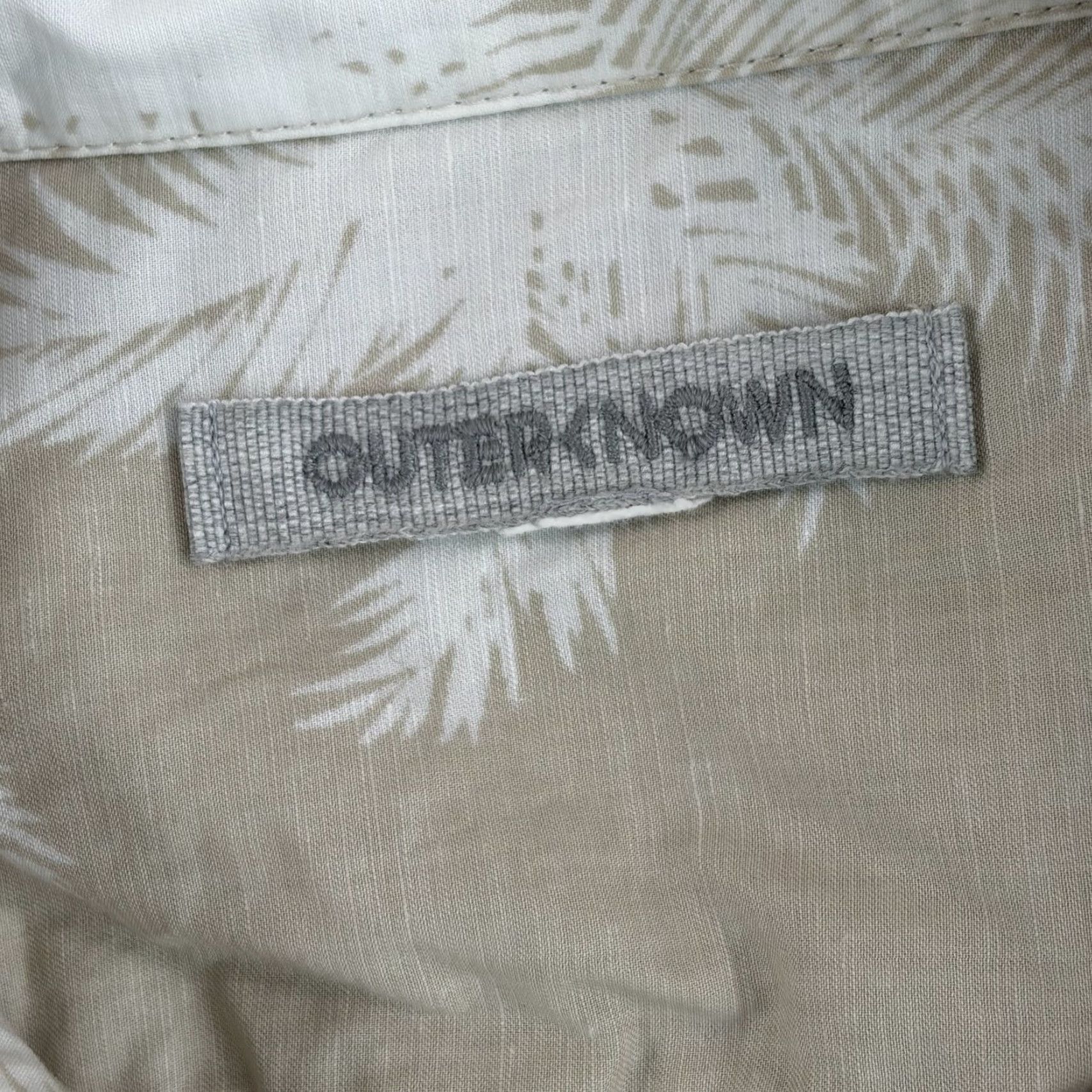 Outerknown Outerknown Camp Loop Collar Shirt in Beige Floral Men XL Hemp Blend Size US XL / EU 56 / 4 - 2 Thumbnail