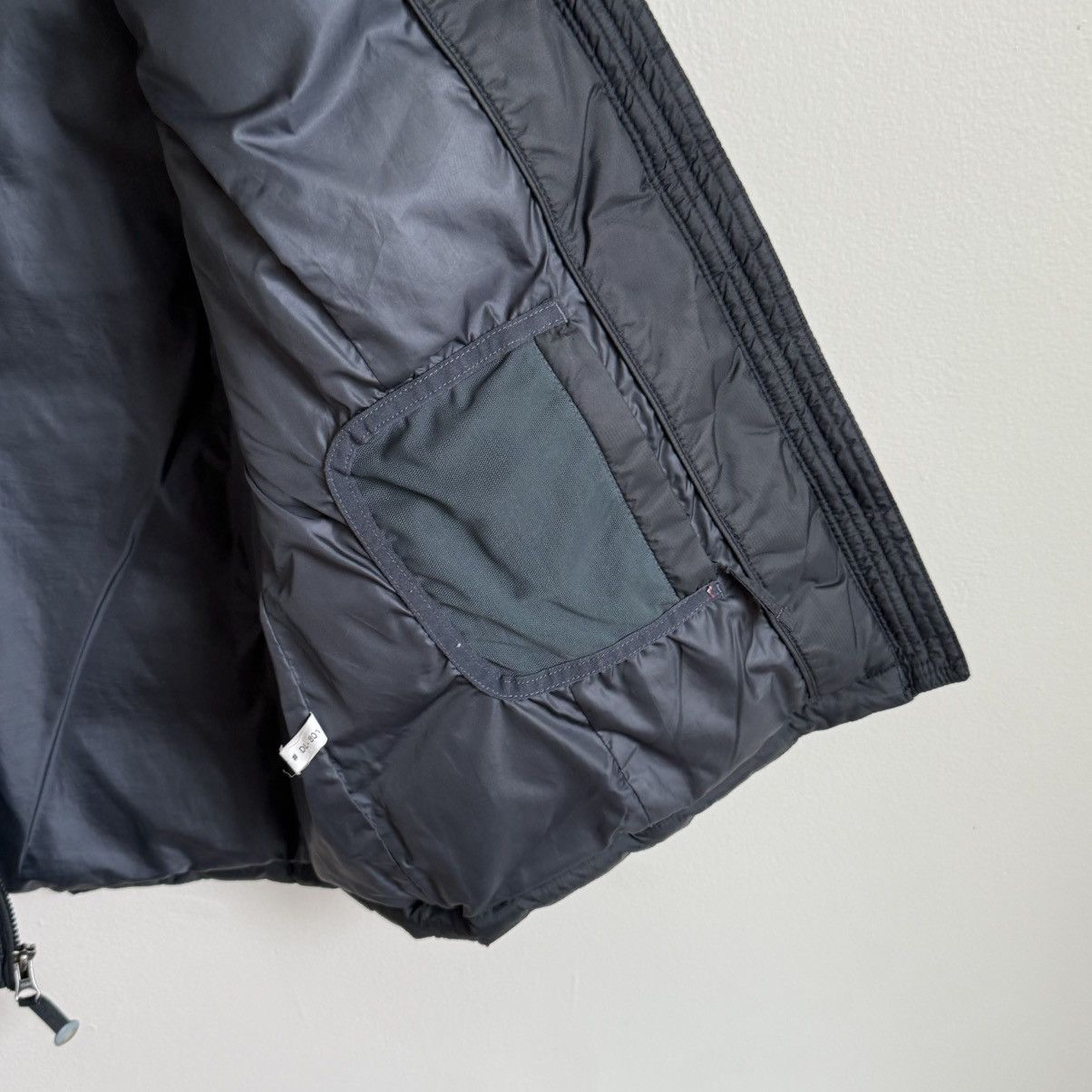 L.L. Bean L.L. Bean Puffer Vest Women’s M Black Goose Down Insulated Size M / US 6-8 / IT 42-44 - 11 Thumbnail