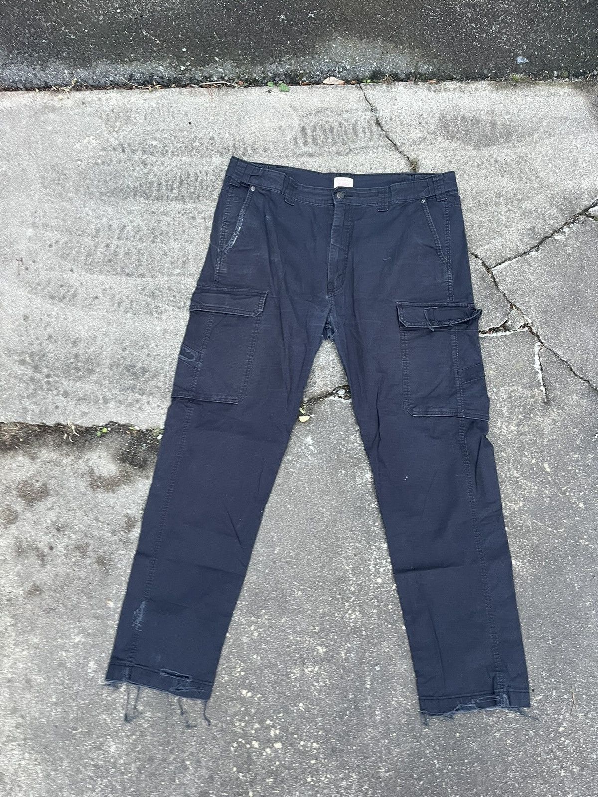 Levi's Distressed Cargo Pants Size US 38 / EU 54 - 1 Thumbnail