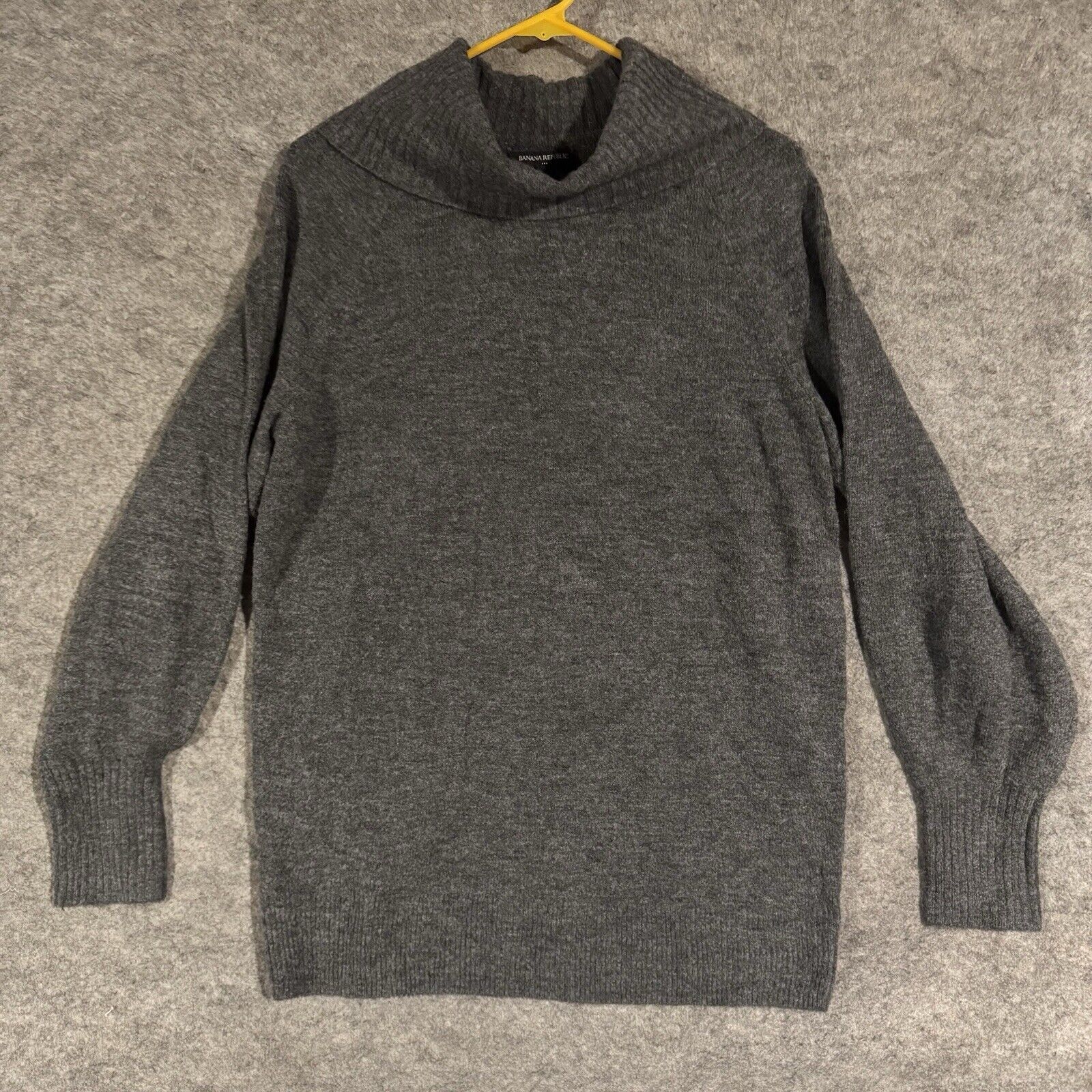 Banana Republic Banana Republic Sweater Womens M Grandpa Minimalist 2010s Size M / US 6-8 / IT 42-44 - 1 Thumbnail