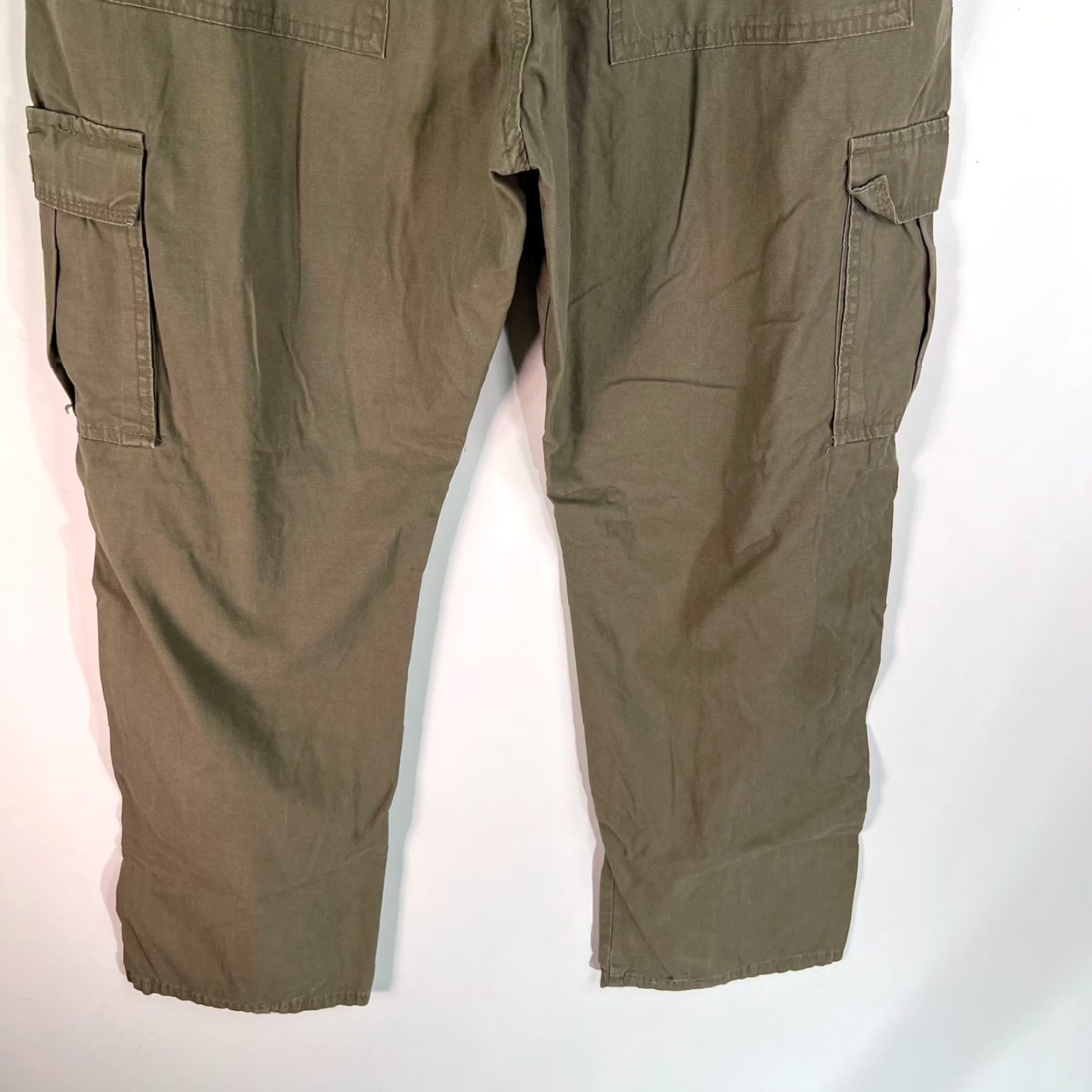 Wrangler Wrangler Cargo Pants Men’s SZ 36 Olive Green Relaxed Fit Ripstop 36x32 Pockets 100% Cotton Workwear USA Seller Size US 36 / EU 52 - 6 Thumbnail